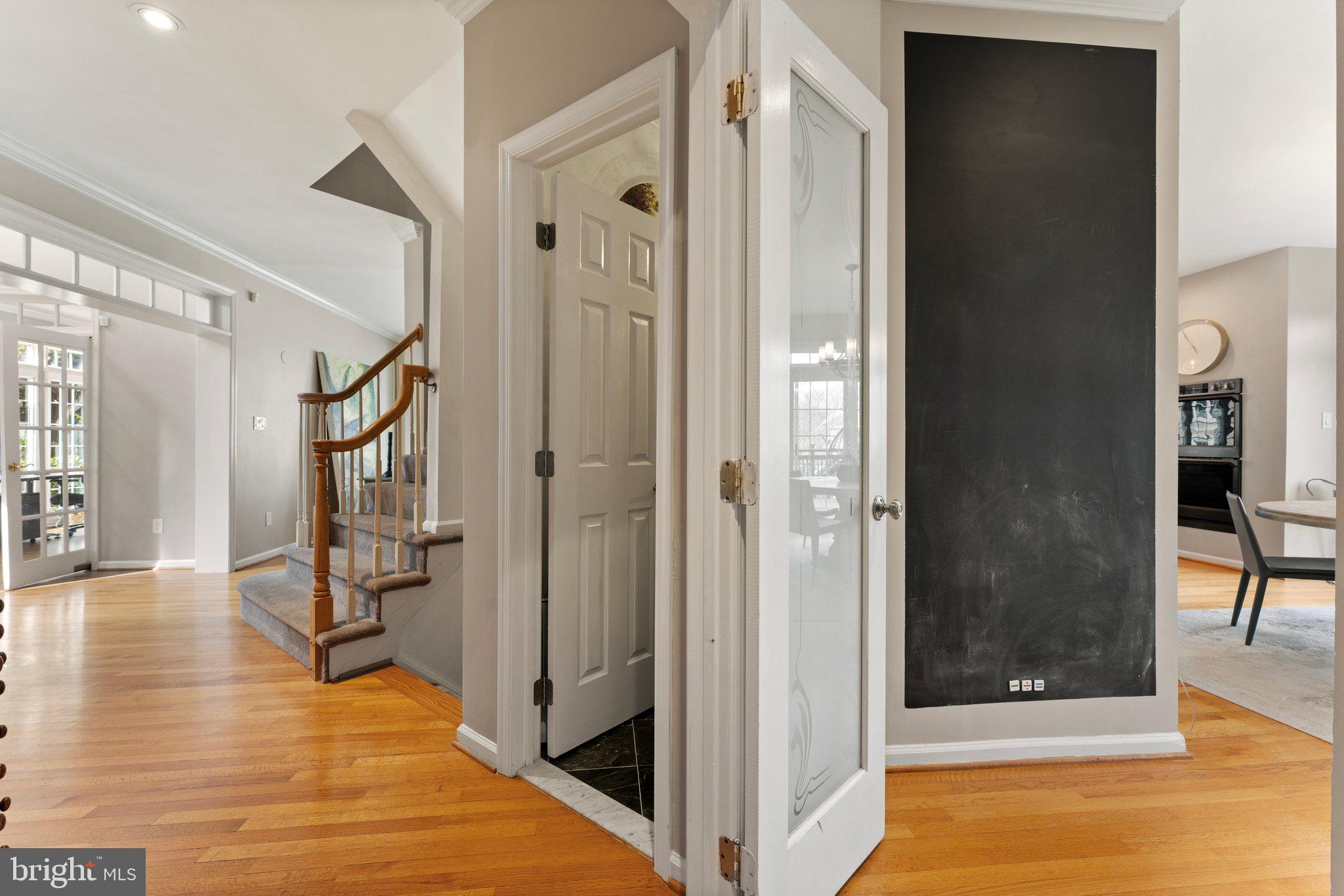 WILLIAMS HILL - Residential