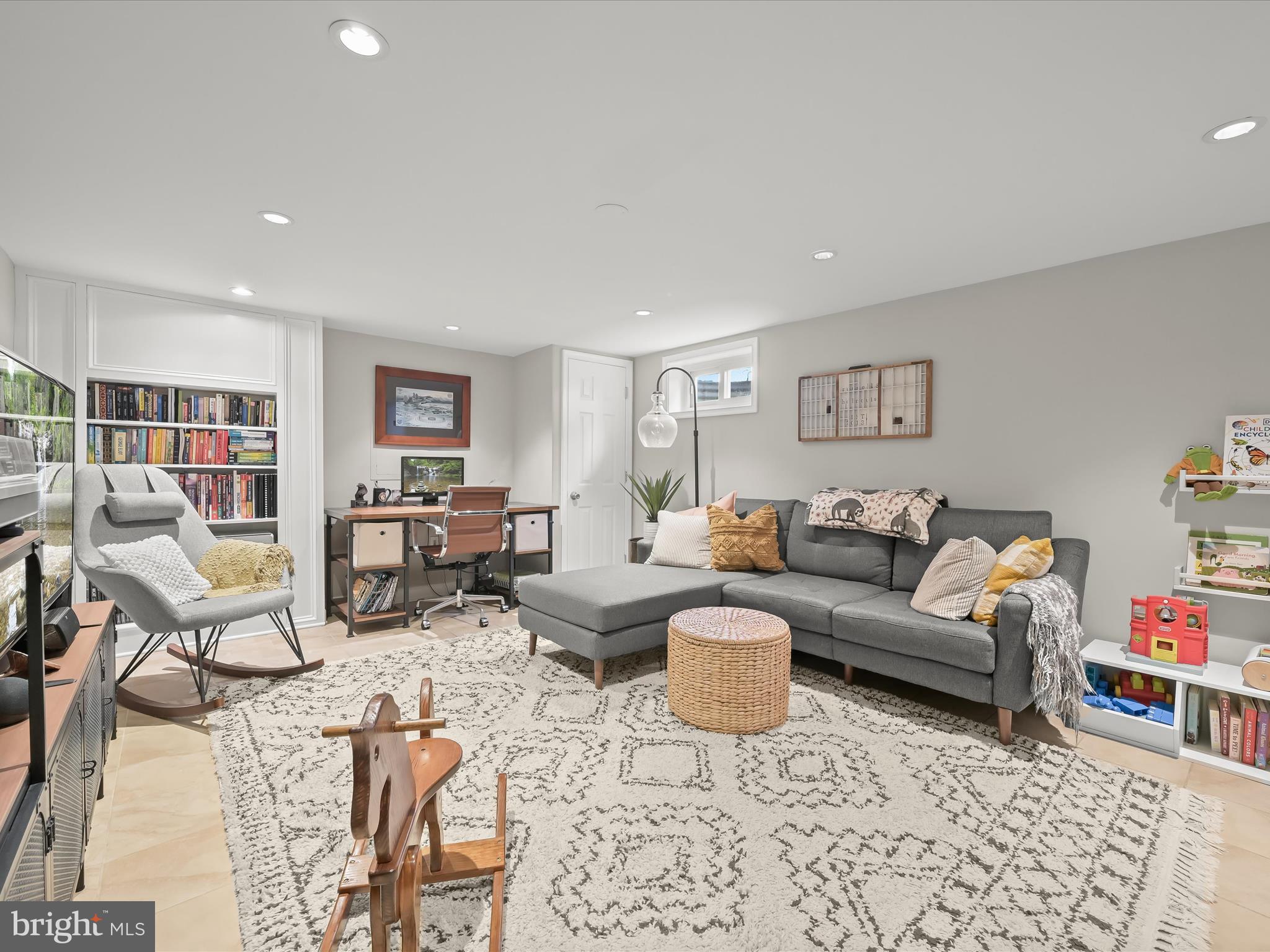 INDIAN SPRING CLUB ESTS - Residential