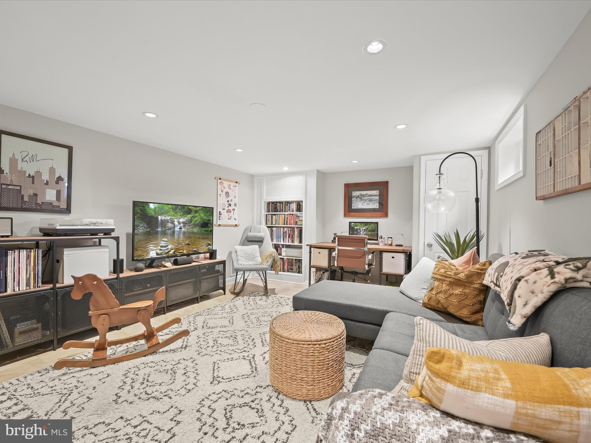 INDIAN SPRING CLUB ESTS - Residential