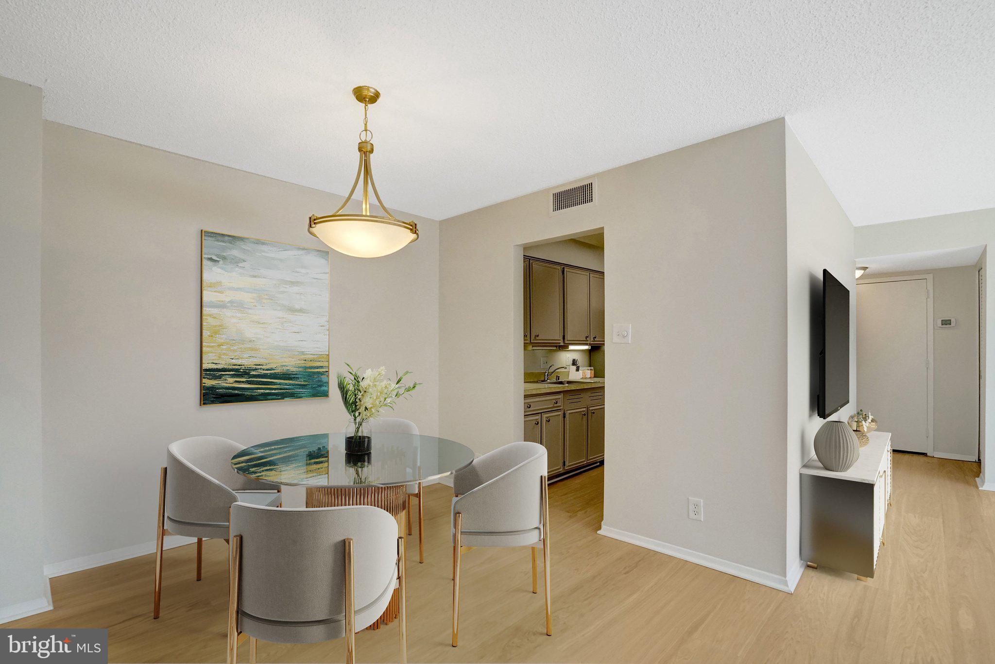 3800 FAIRFAX DRIVE 807