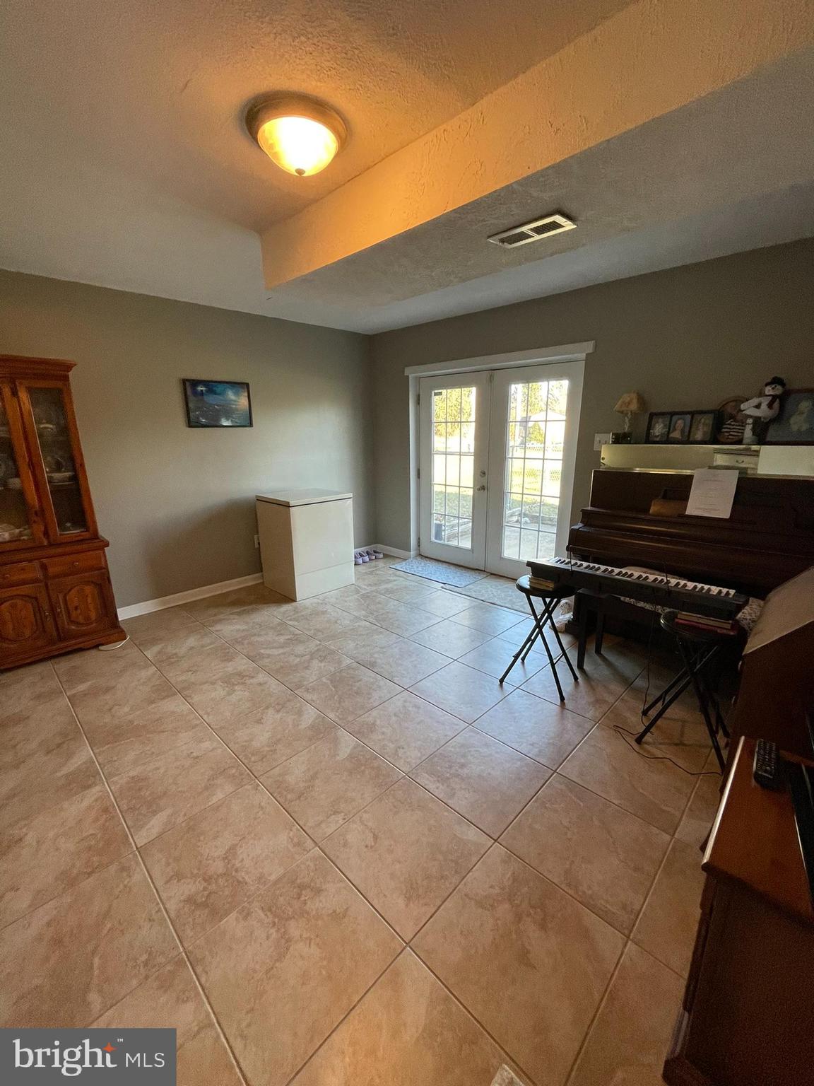 SYLVAN GROVE - Residential