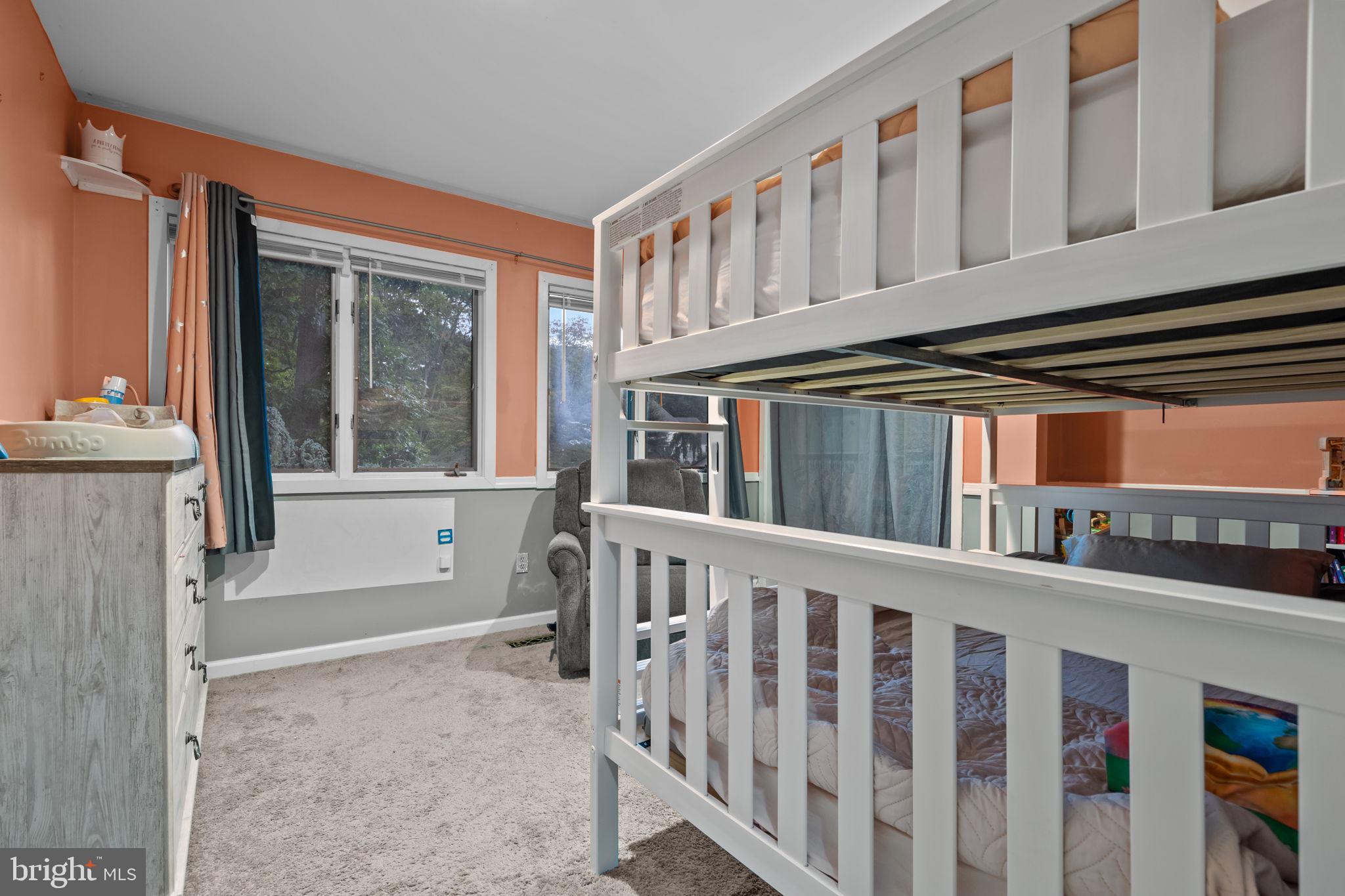 MAKEFIELD RIDGE - Residential