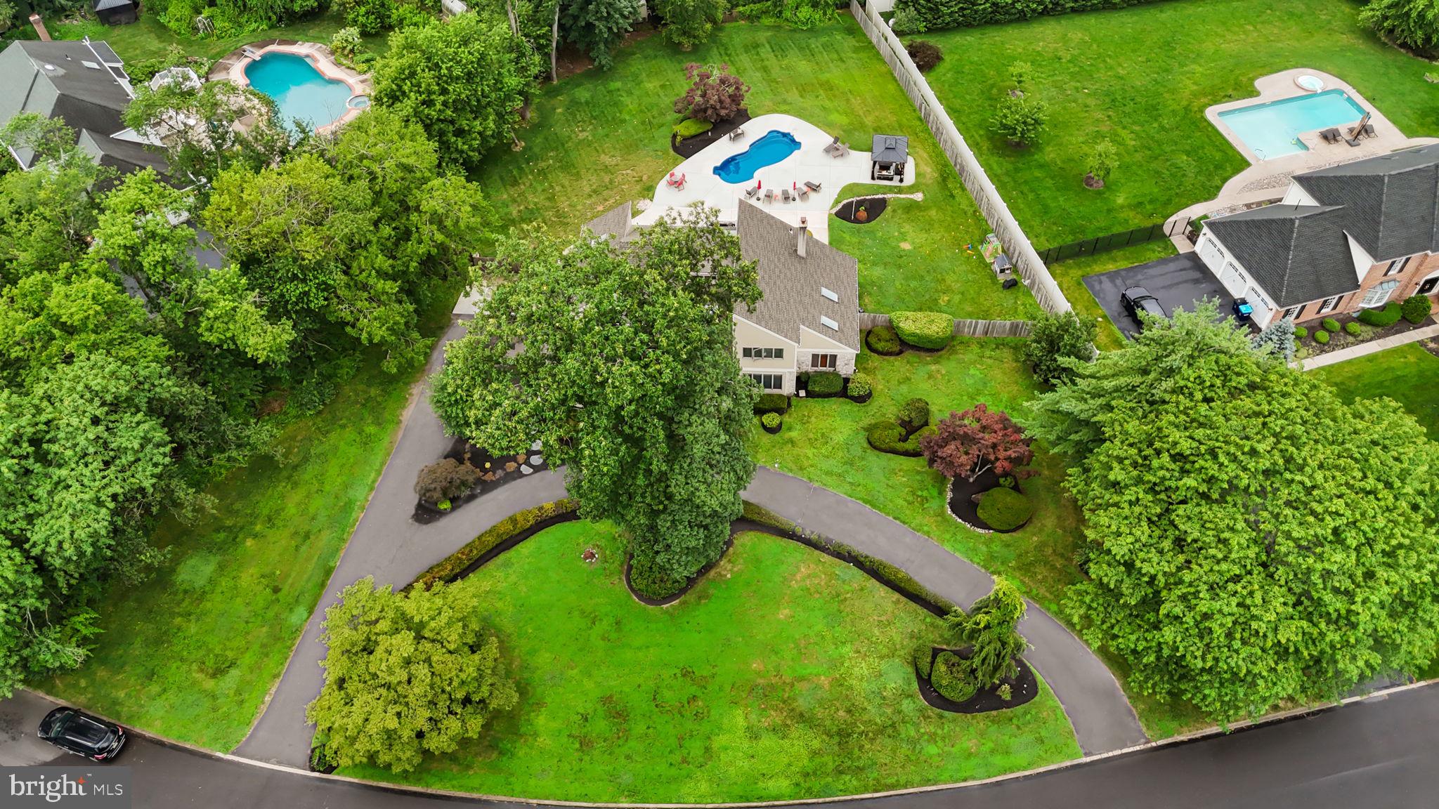 MAKEFIELD RIDGE - Residential