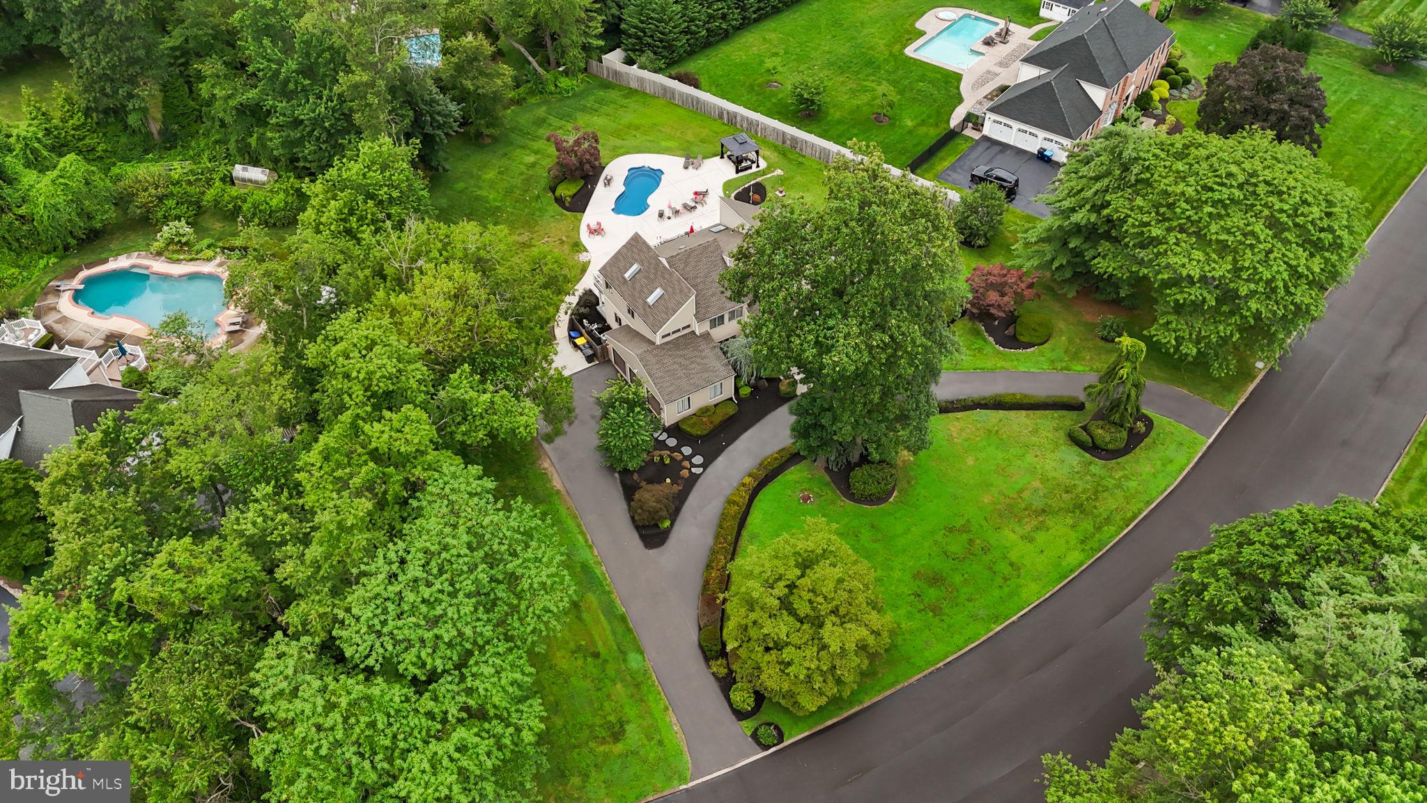 MAKEFIELD RIDGE - Residential