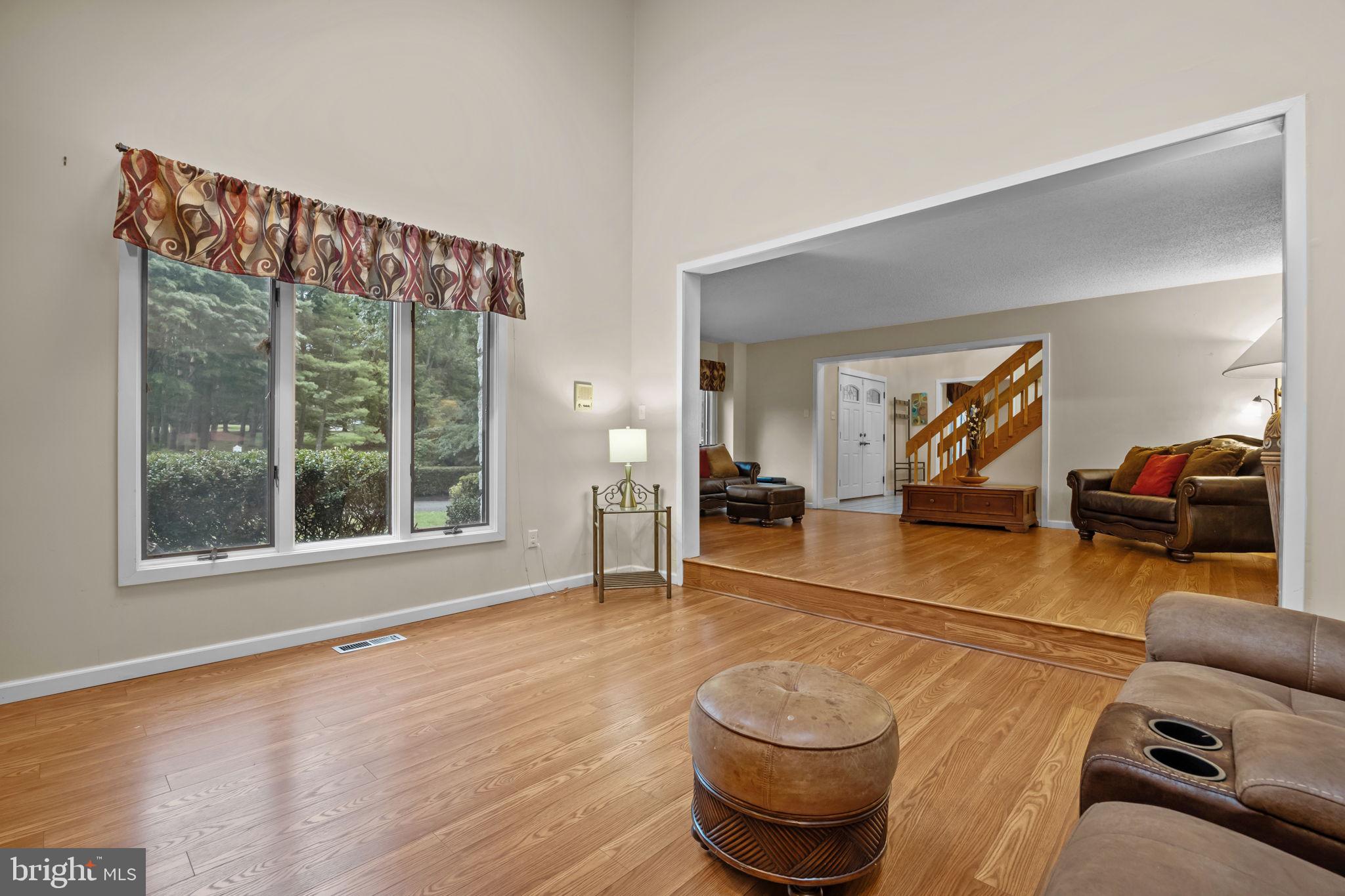 MAKEFIELD RIDGE - Residential