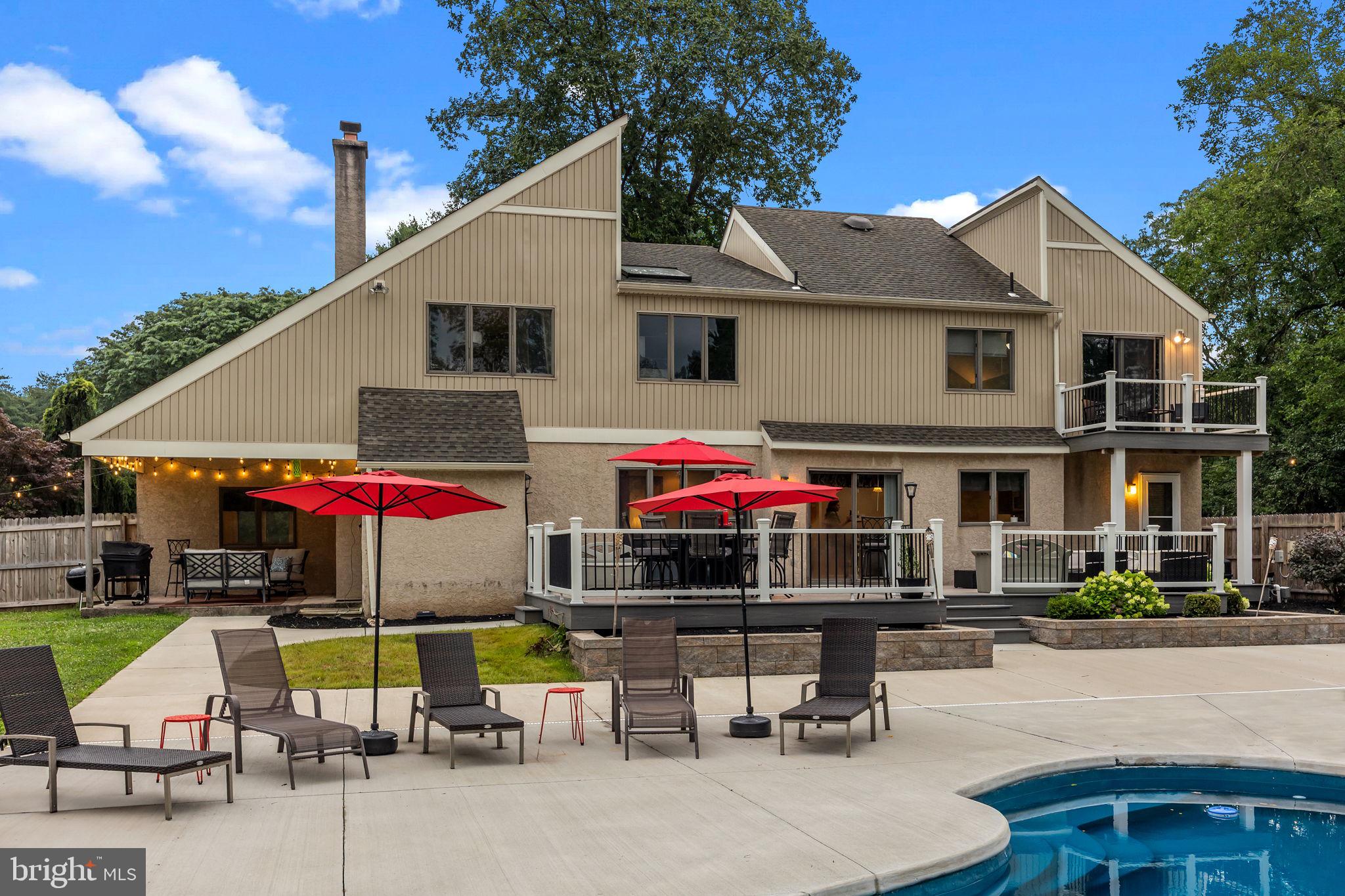 MAKEFIELD RIDGE - Residential