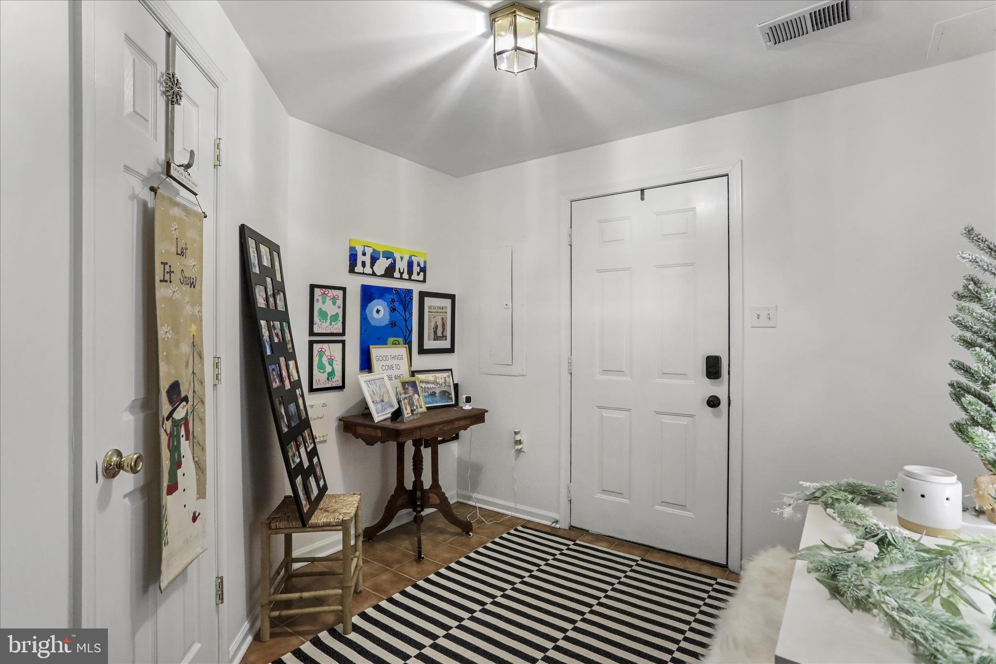 LAUREL RIDGE - Residential