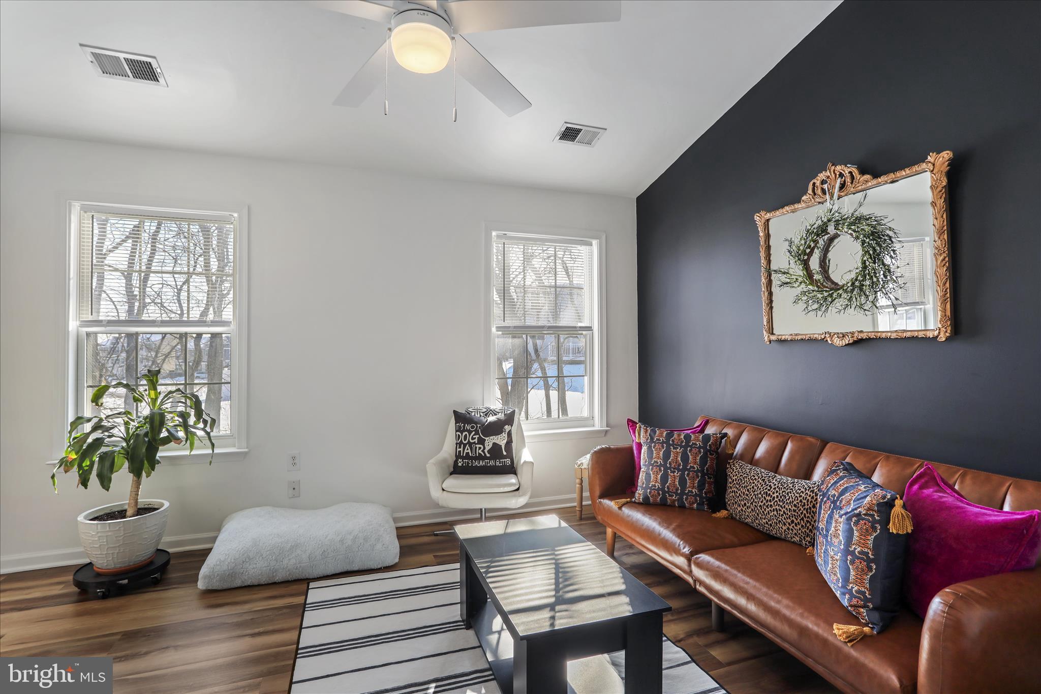 LAUREL RIDGE - Residential