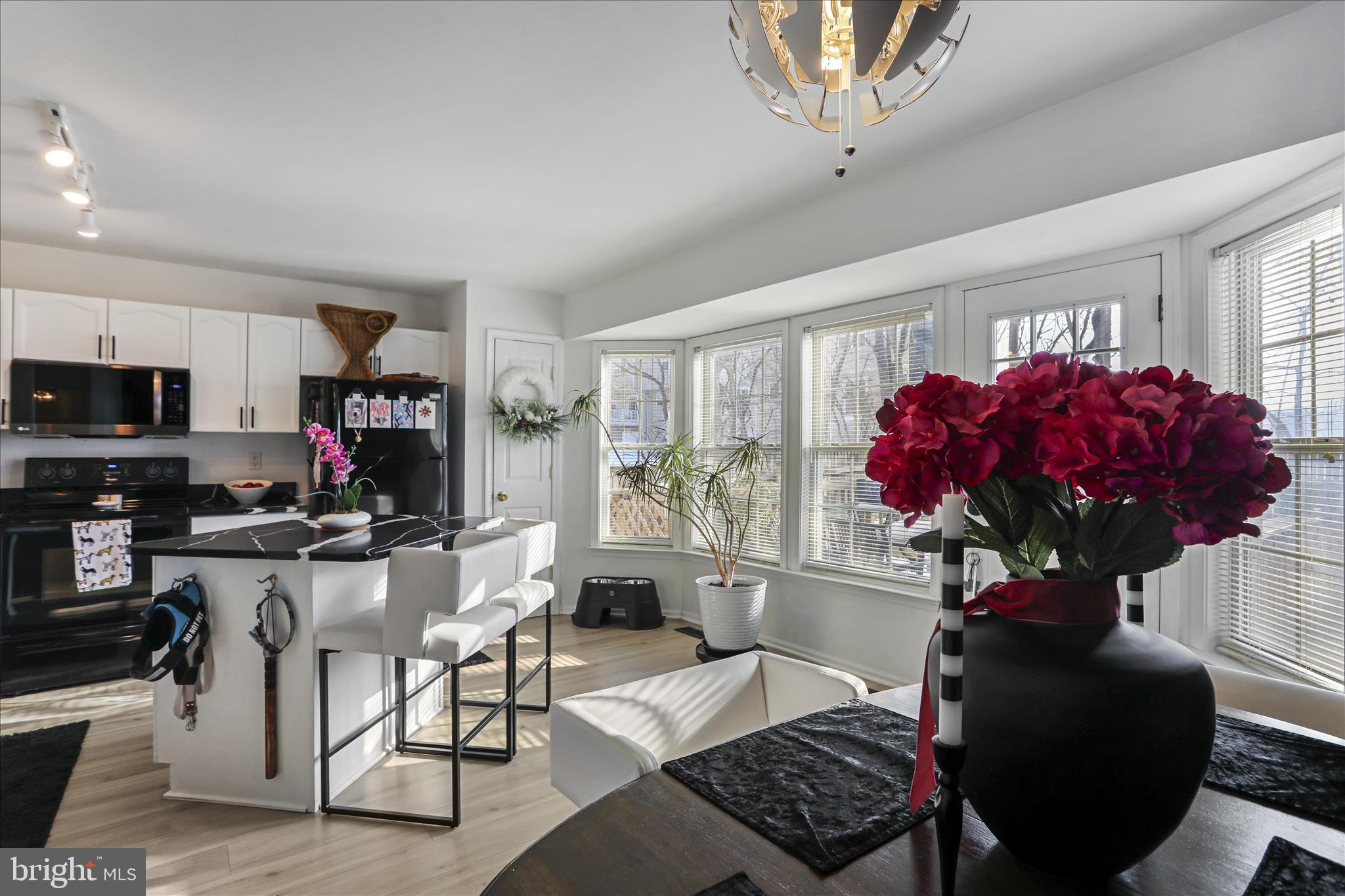 LAUREL RIDGE - Residential