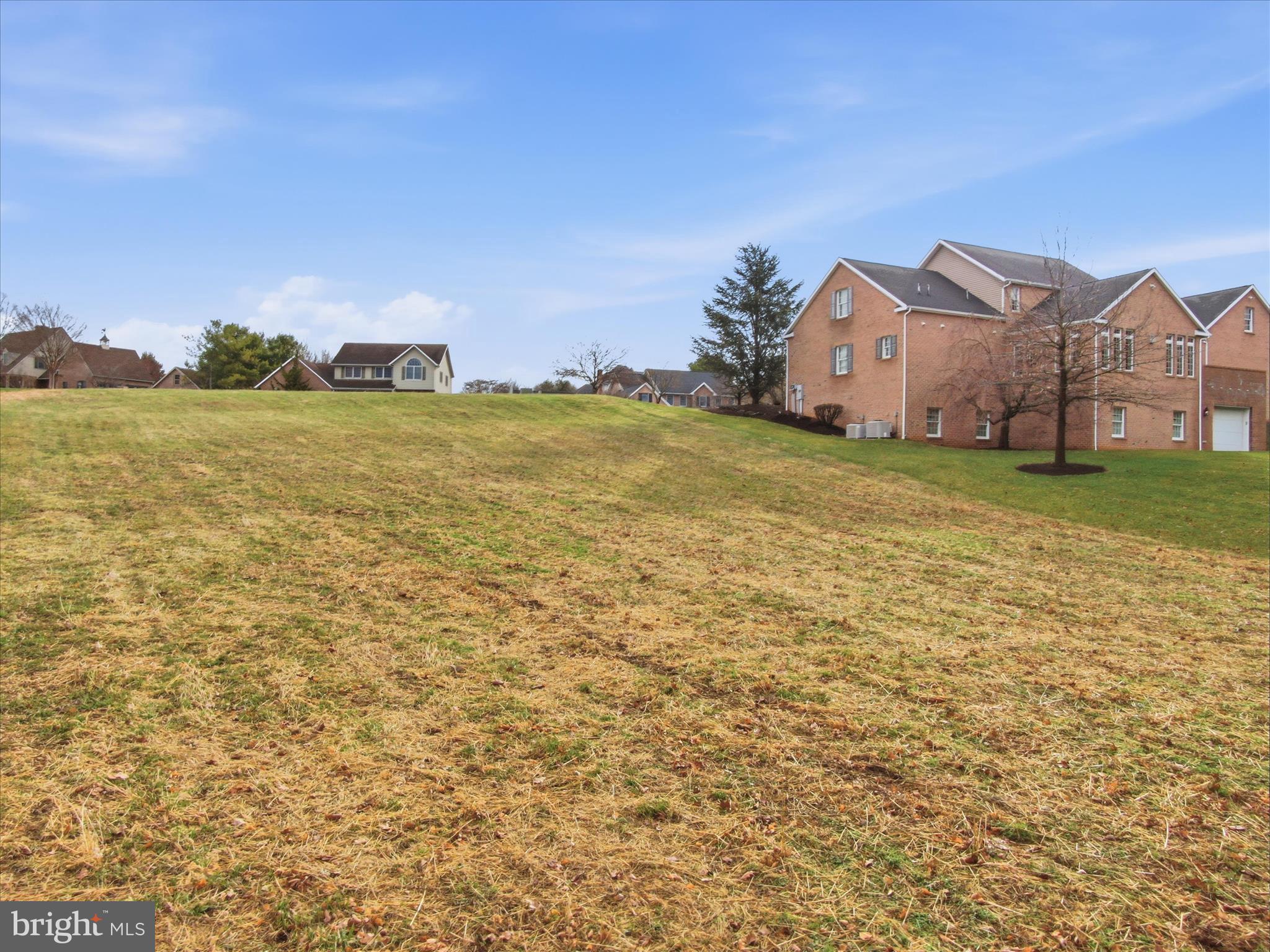COUNTRY LANE ESTATES - Land