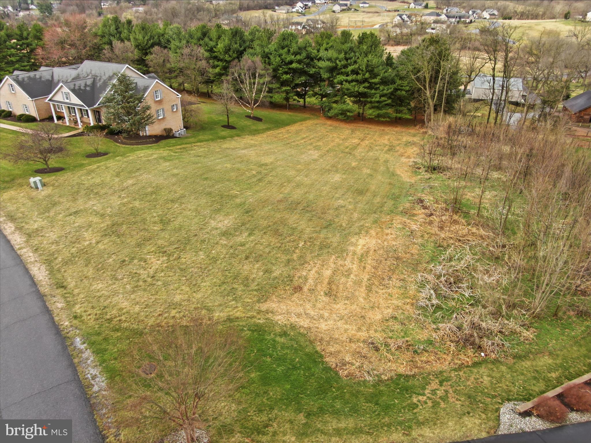 COUNTRY LANE ESTATES - Land