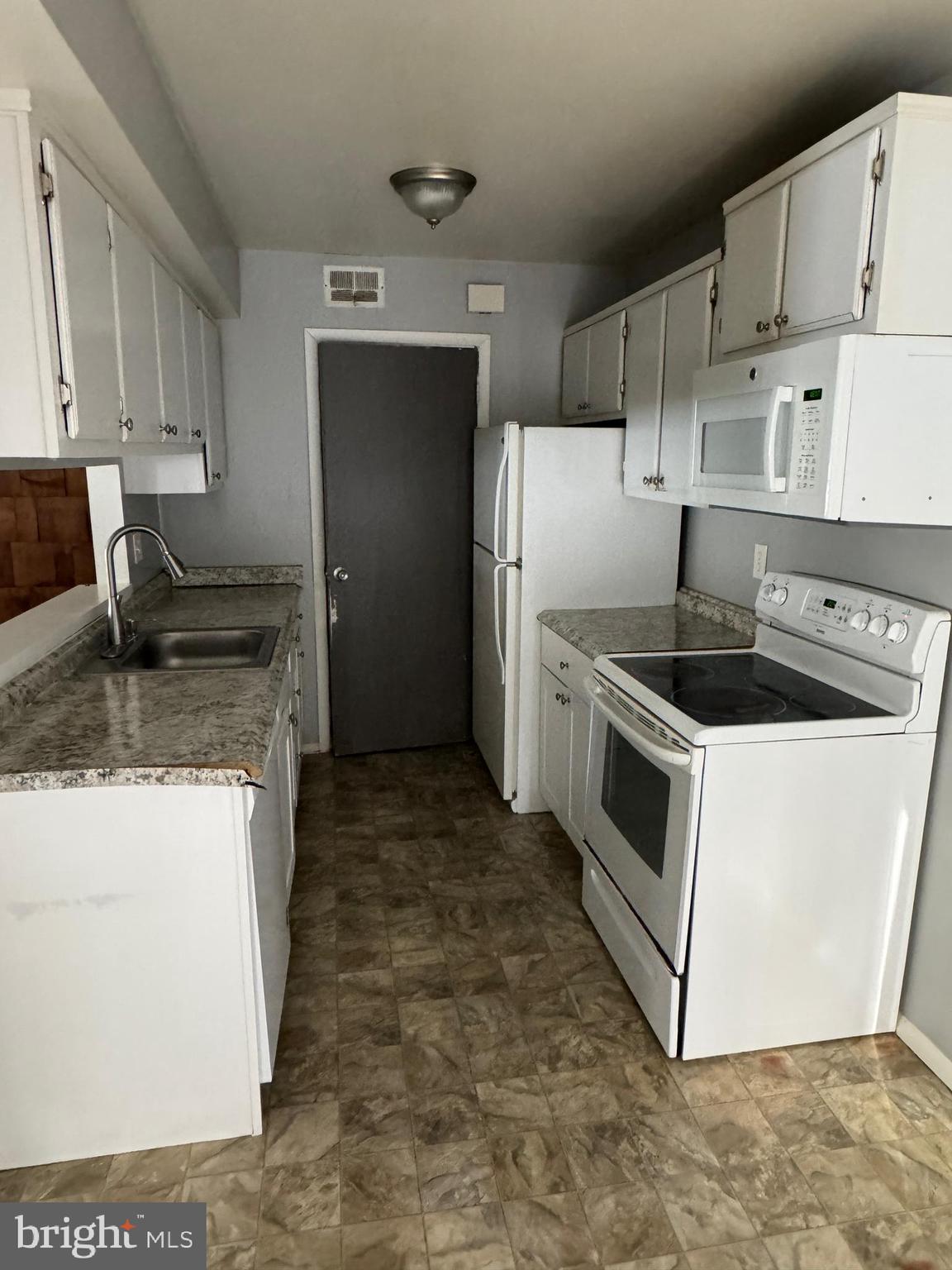 BROOKSHIRE - Residential