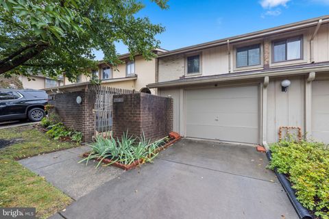 19587 BRASSIE PLACE 8-D GAITHERSBURG MD 20886