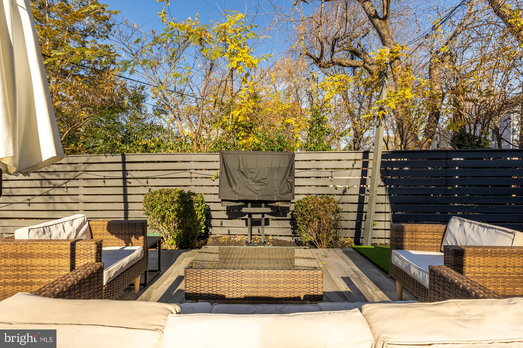 JEFFERSON MANOR - Residential