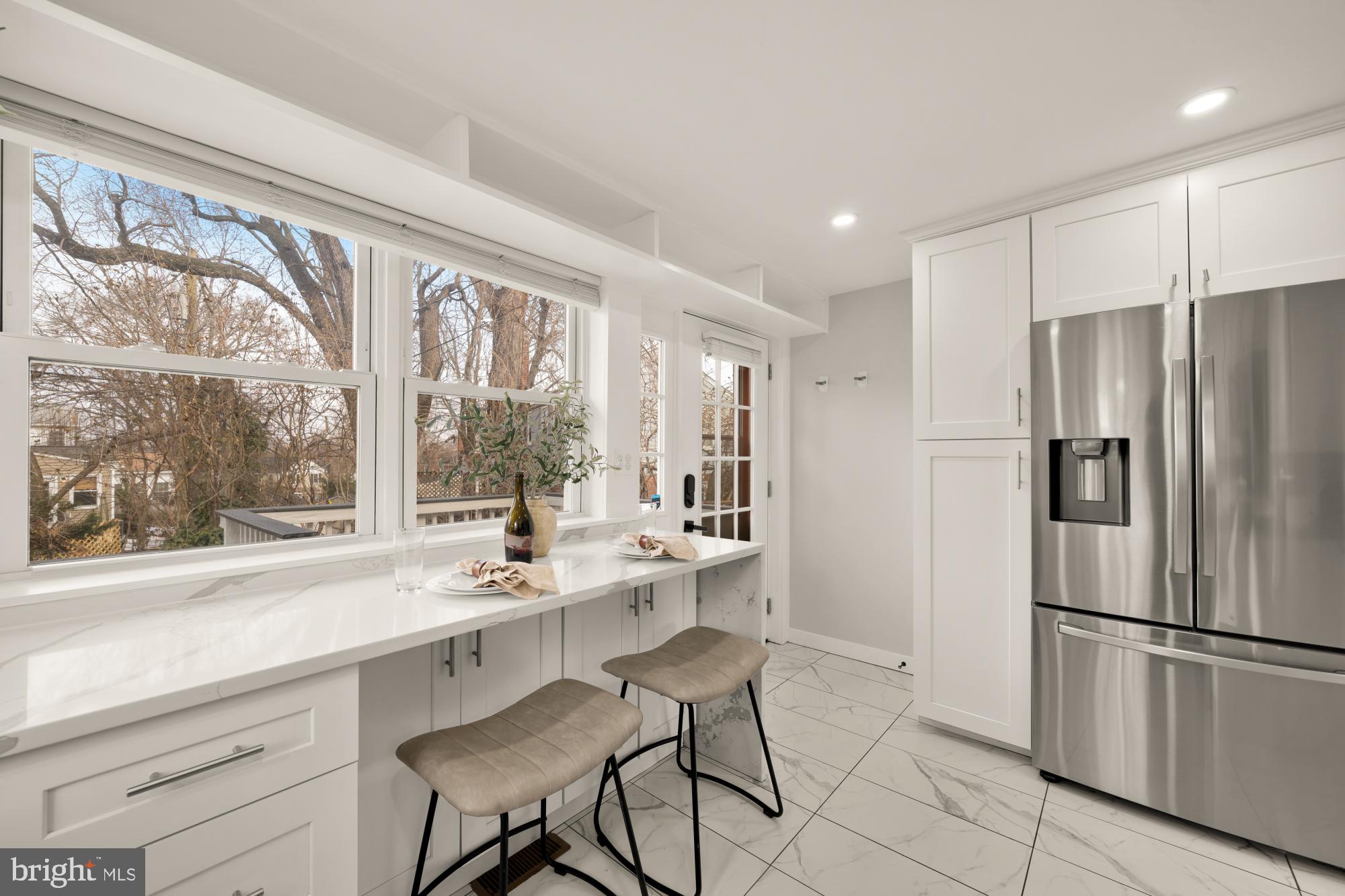 JEFFERSON MANOR - Residential