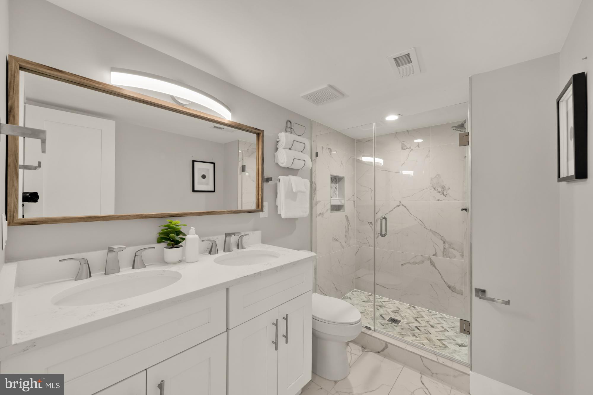 JEFFERSON MANOR - Residential