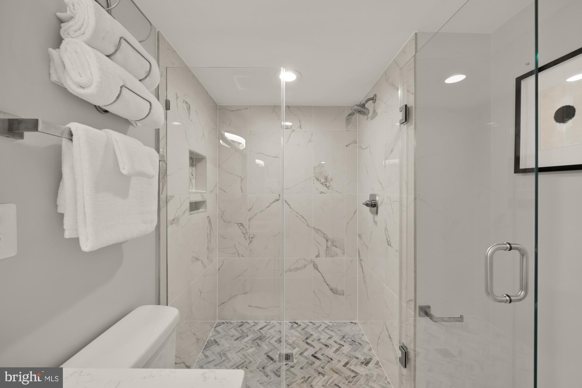 JEFFERSON MANOR - Residential