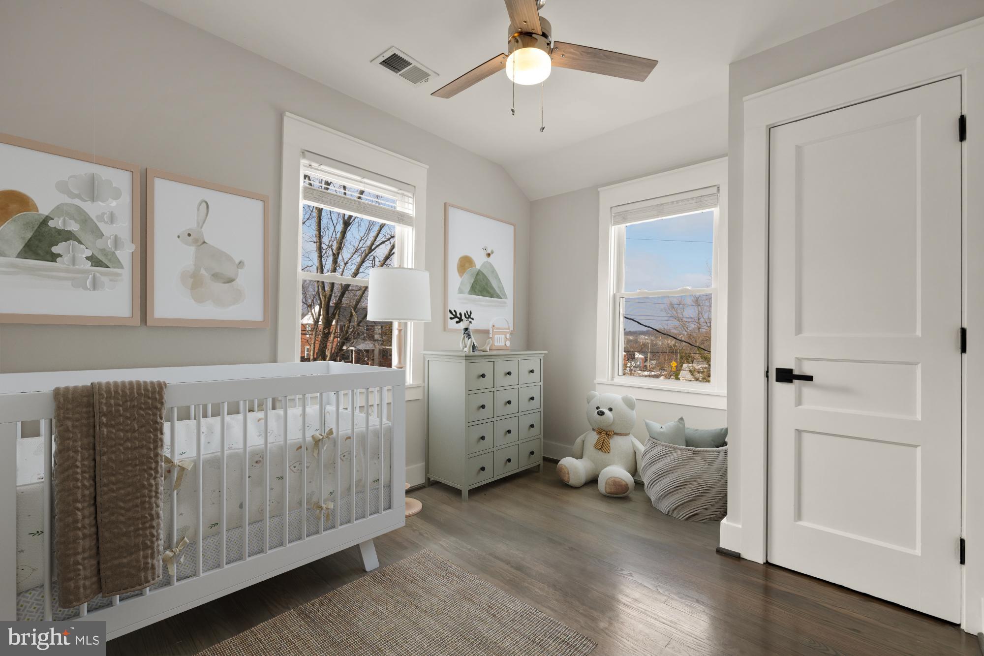 JEFFERSON MANOR - Residential