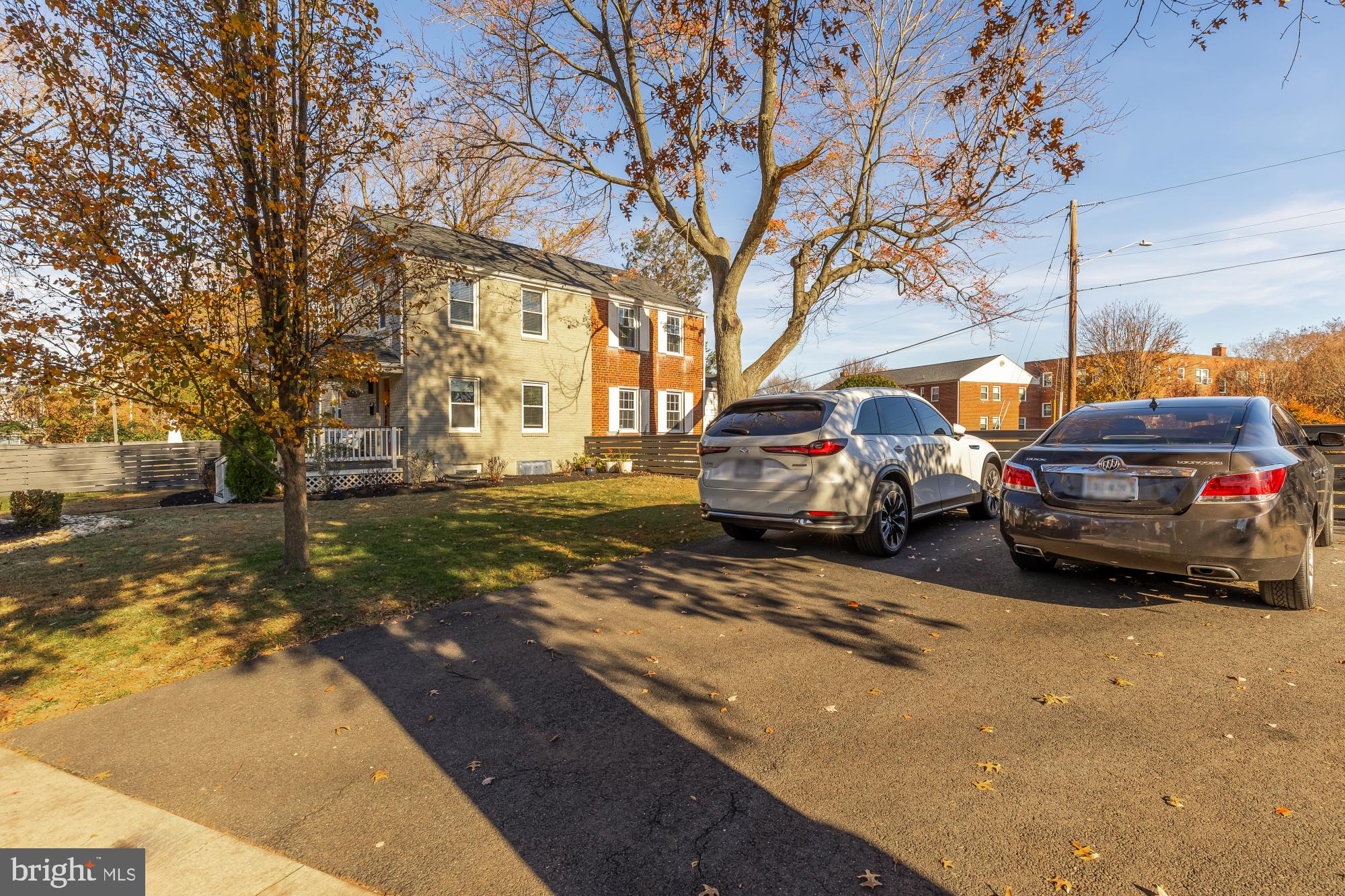 JEFFERSON MANOR - Residential