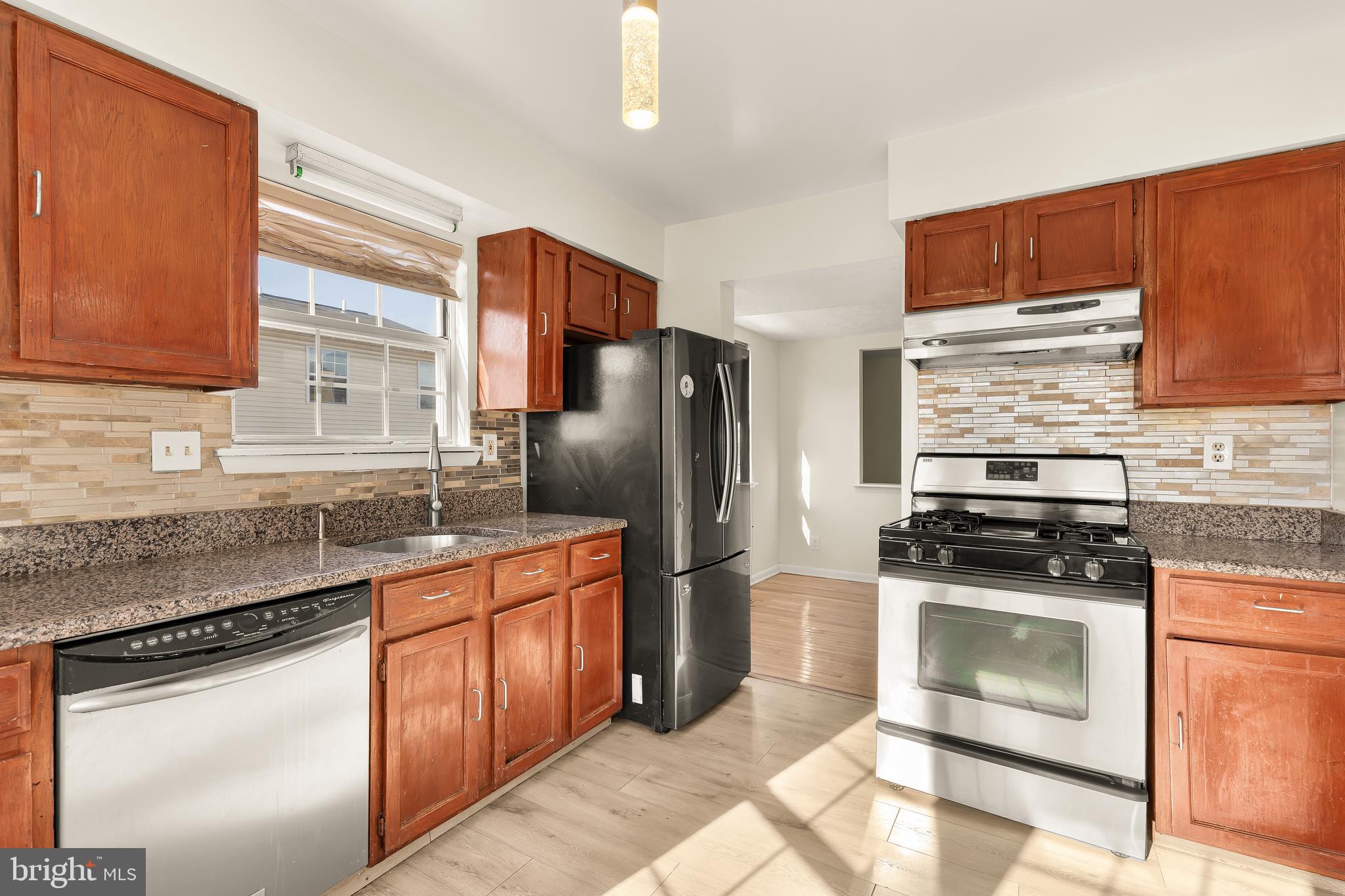 CENTRAL HILLS - Residential