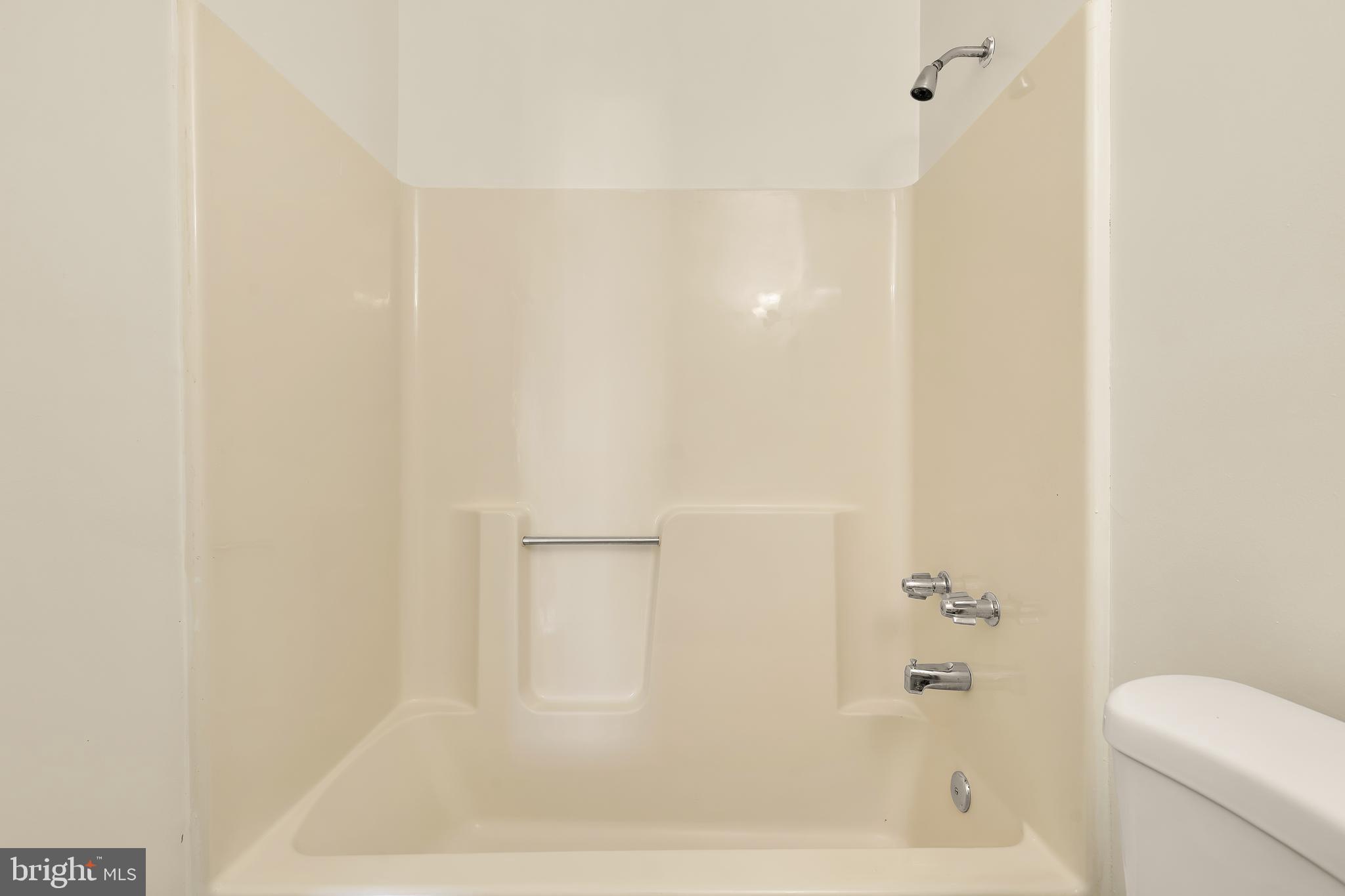 CENTRAL HILLS - Residential