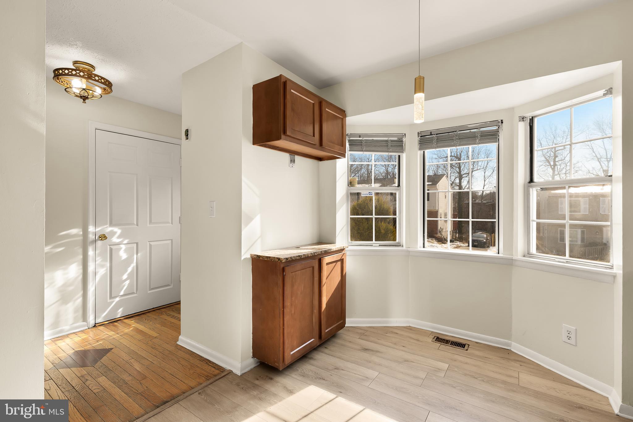 CENTRAL HILLS - Residential