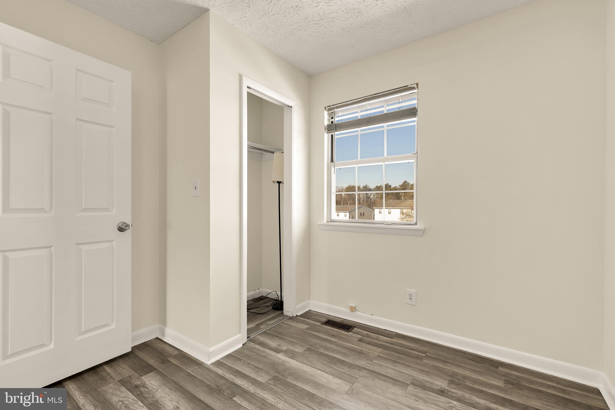 CENTRAL HILLS - Residential