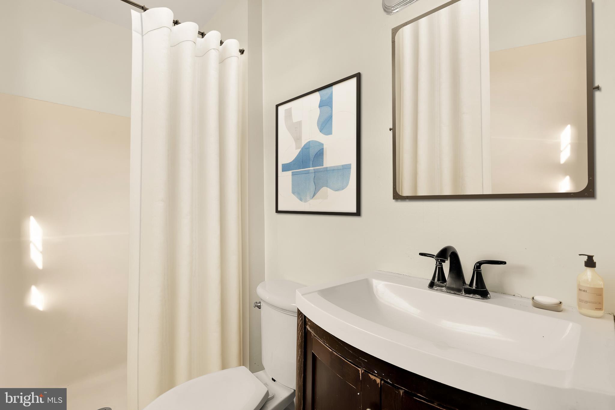 CENTRAL HILLS - Residential