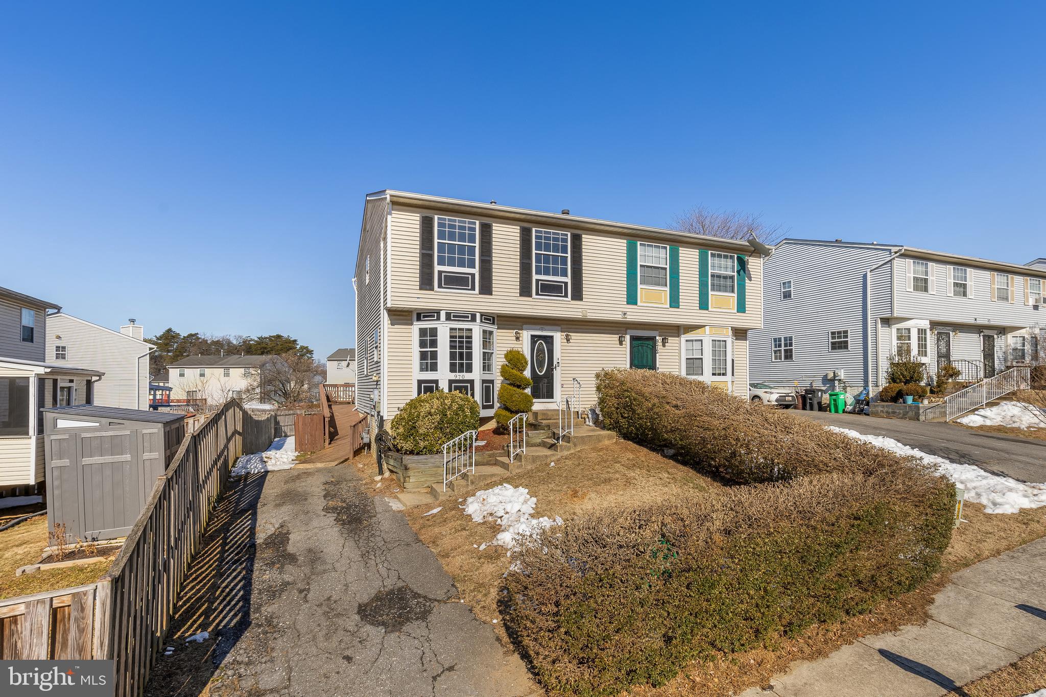 CENTRAL HILLS - Residential