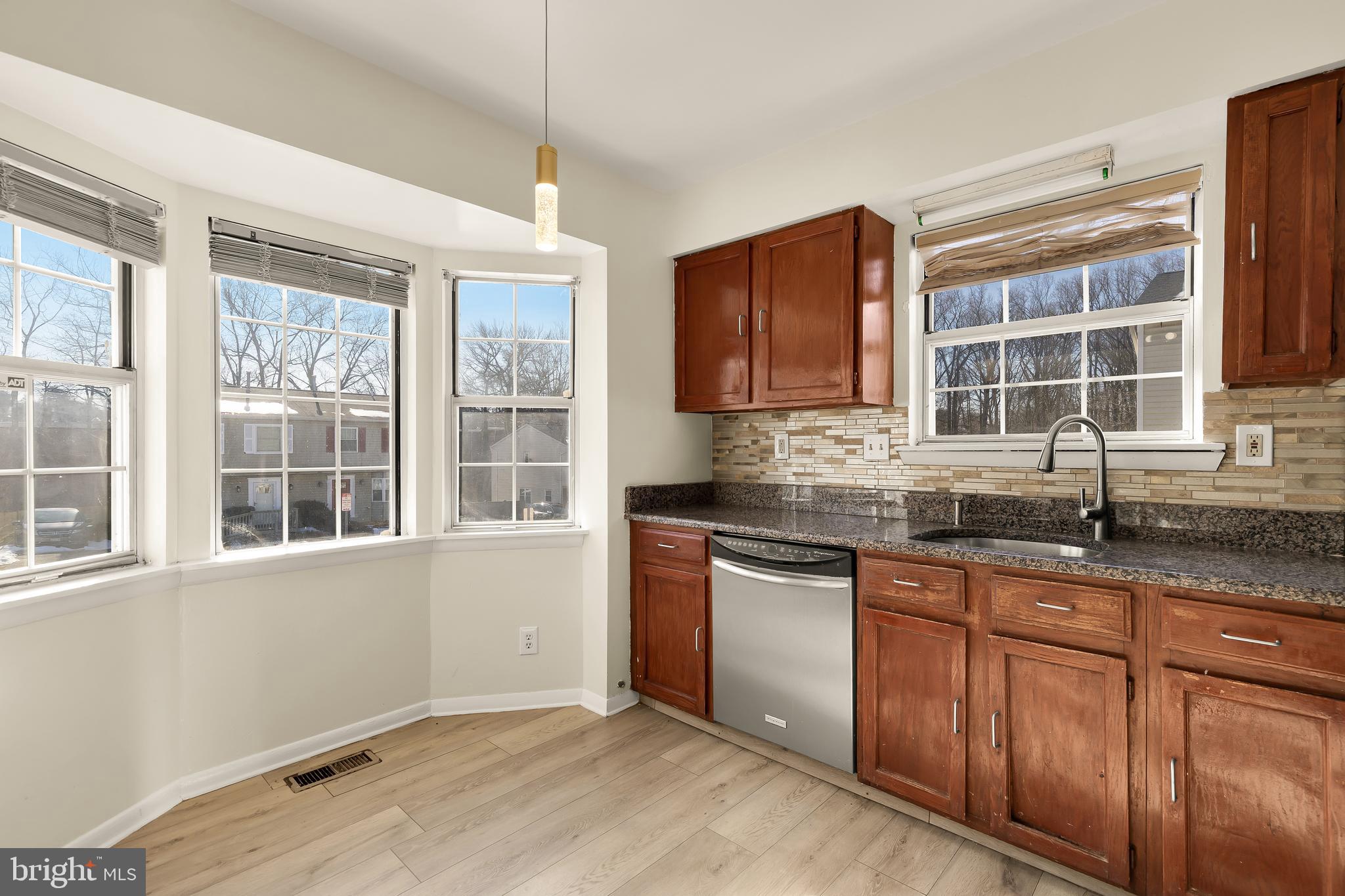 CENTRAL HILLS - Residential