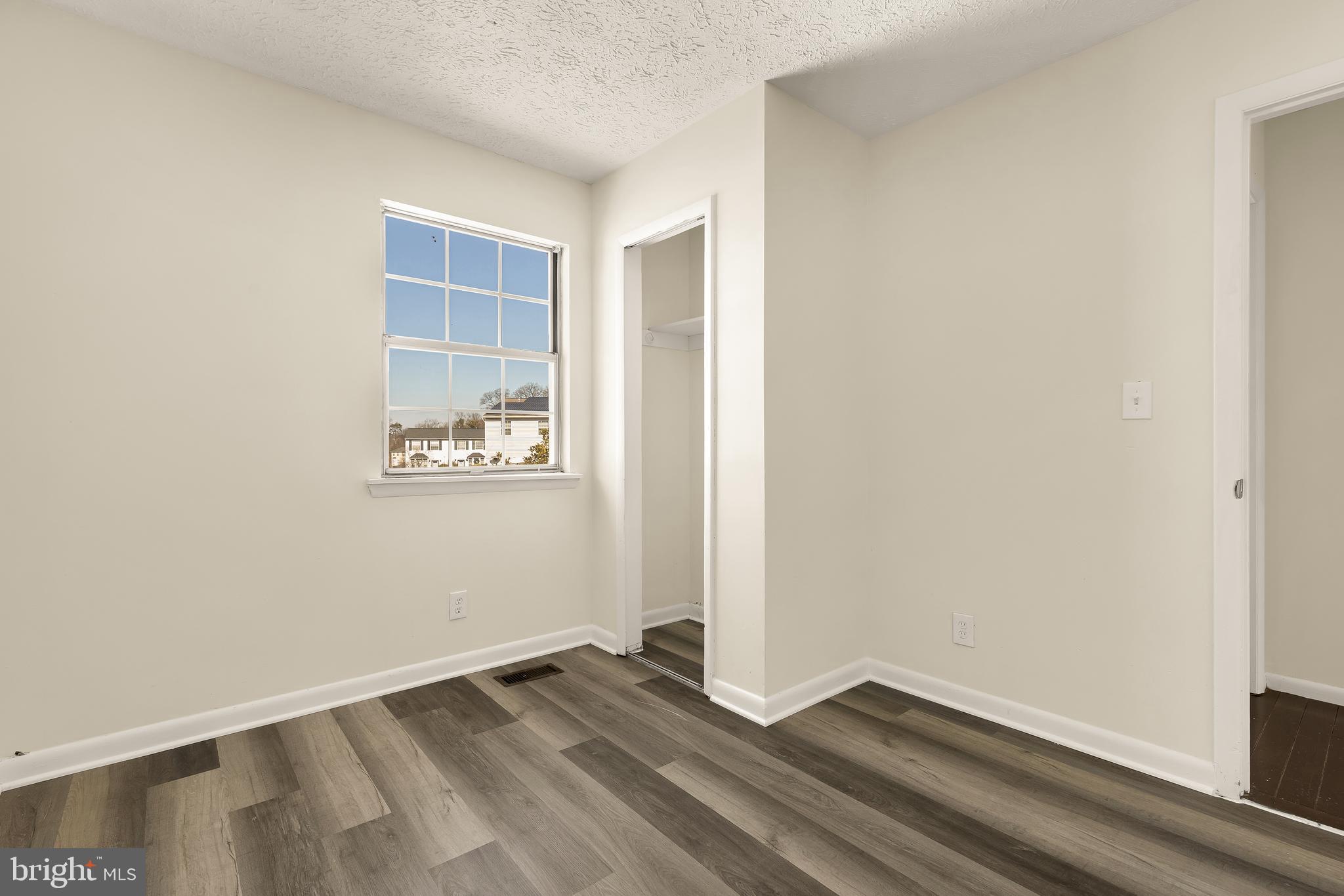 CENTRAL HILLS - Residential