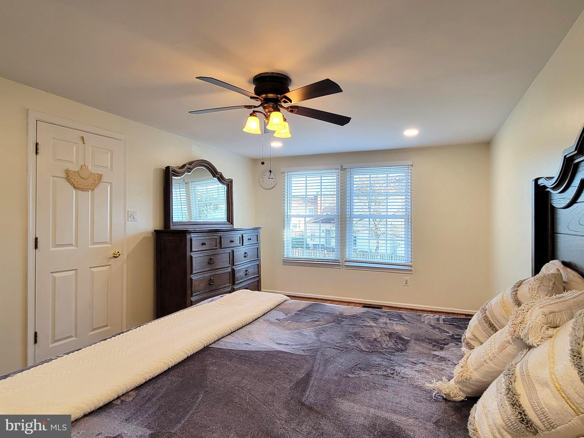 XANADU ESTATES - Residential Lease