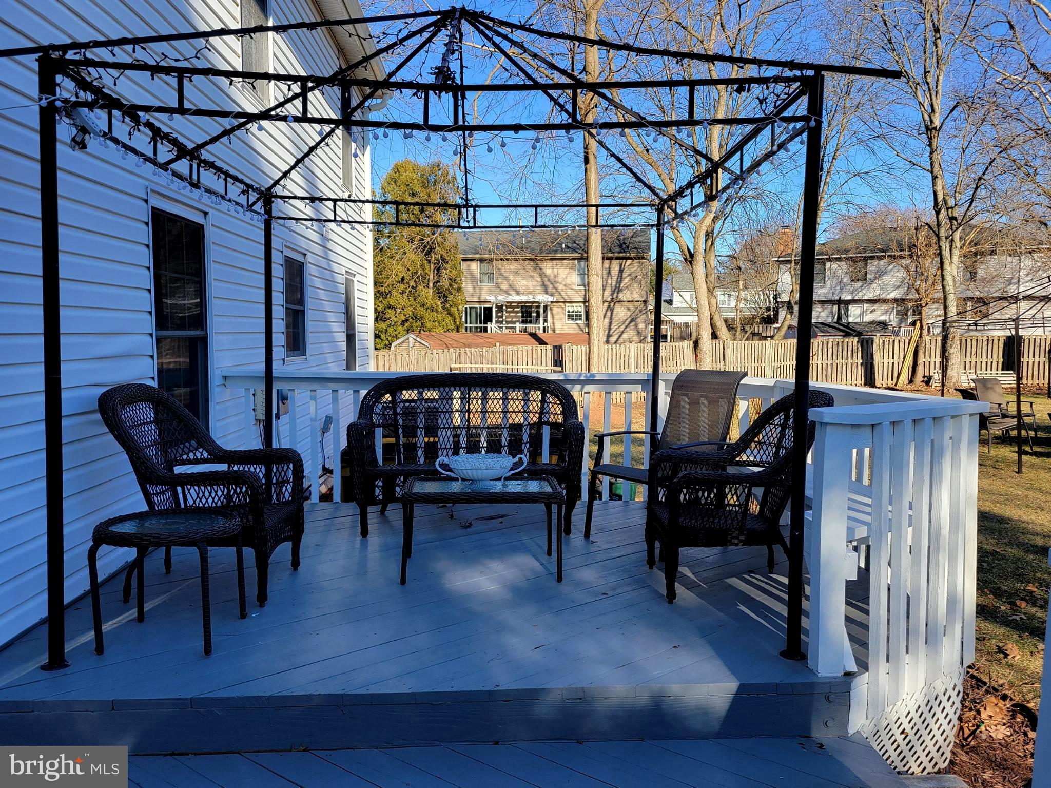 XANADU ESTATES - Residential Lease