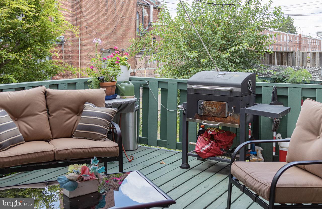 MAYFAIR - Residential