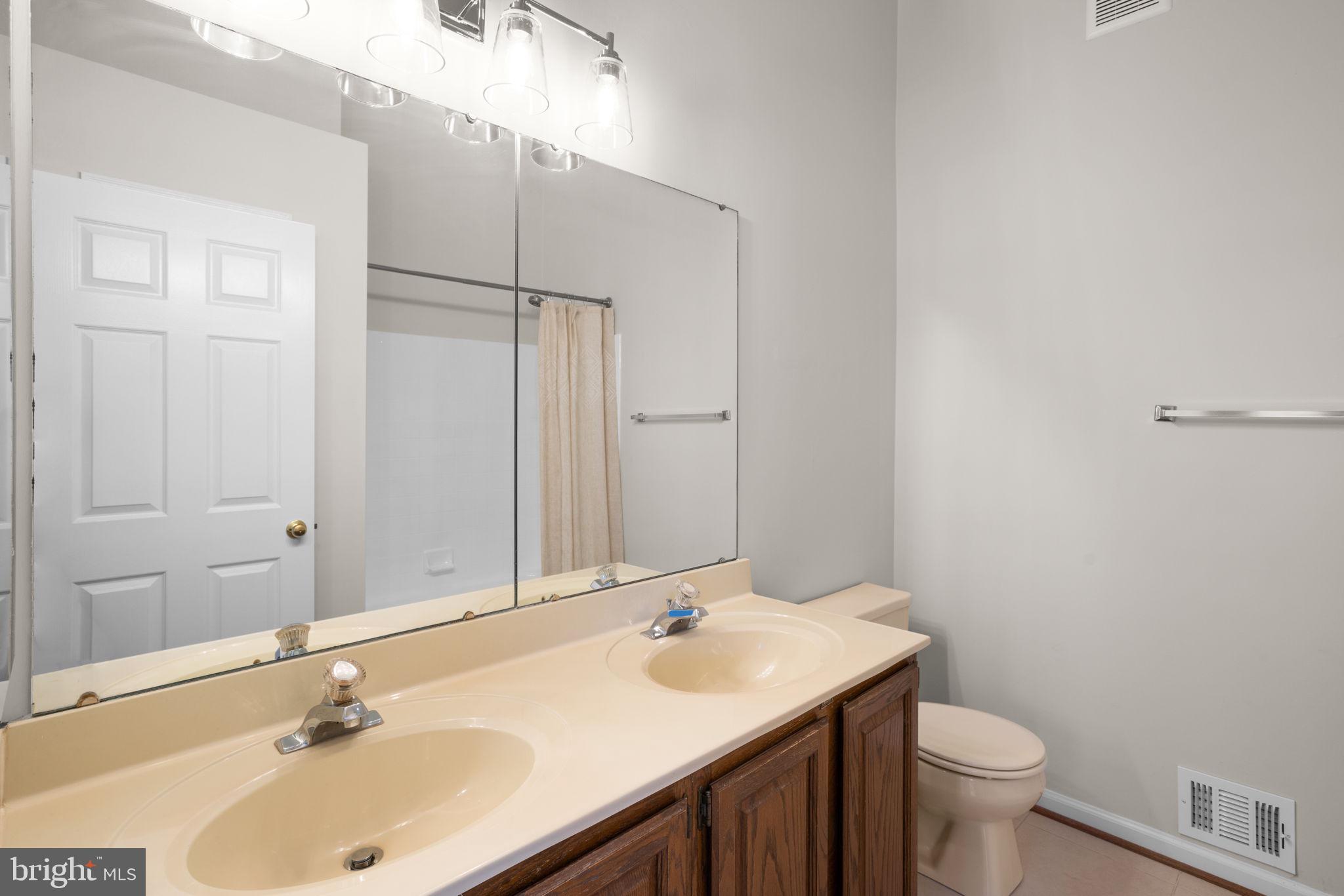 BRIGHTFIELD - Residential