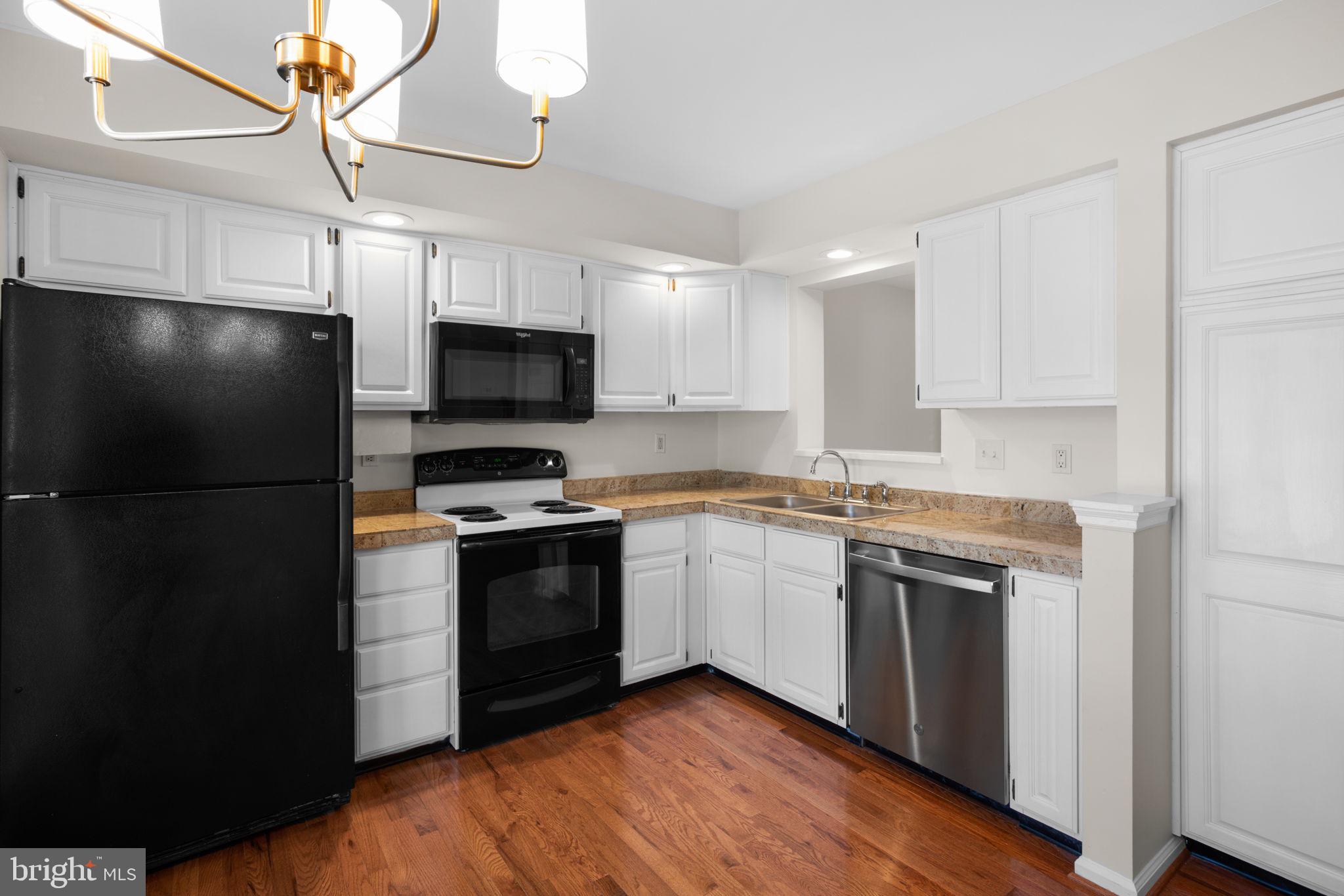 BRIGHTFIELD - Residential