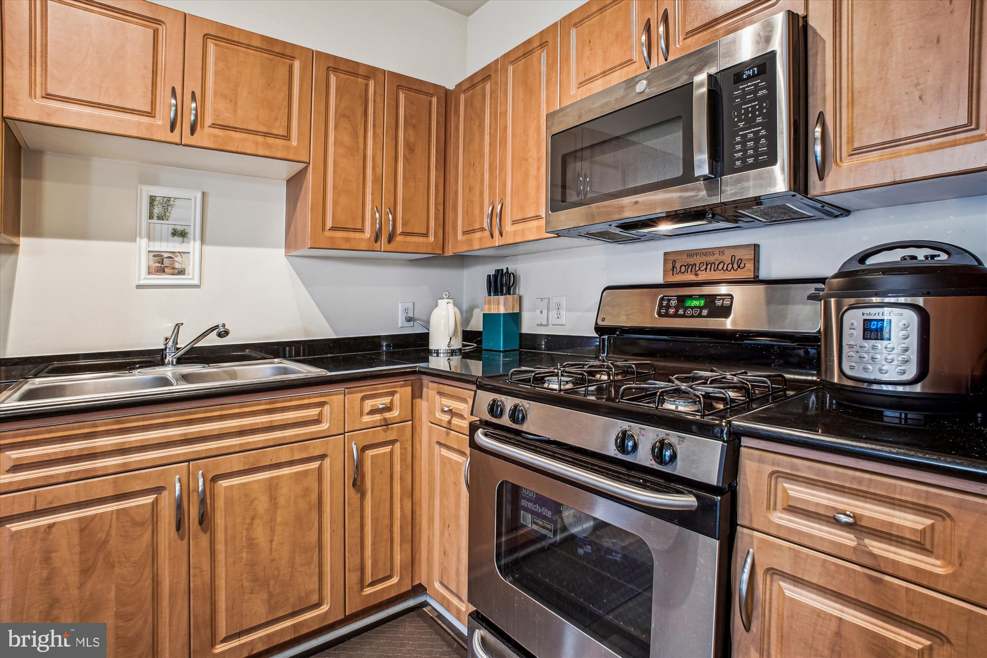 BRYSON AT WOODLAND PARK - Residential