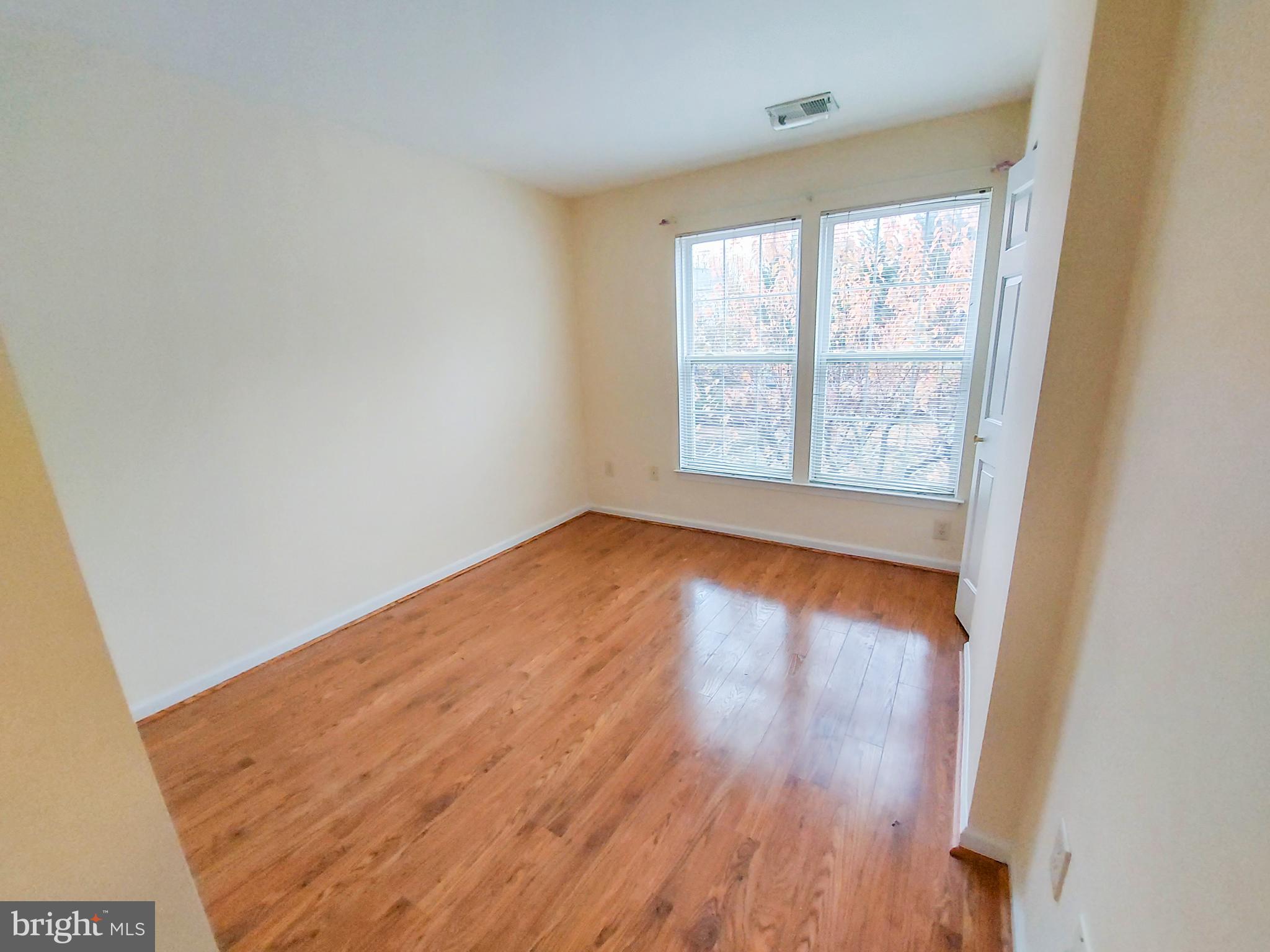 KINGSVIEW RIDGE - Residential Lease