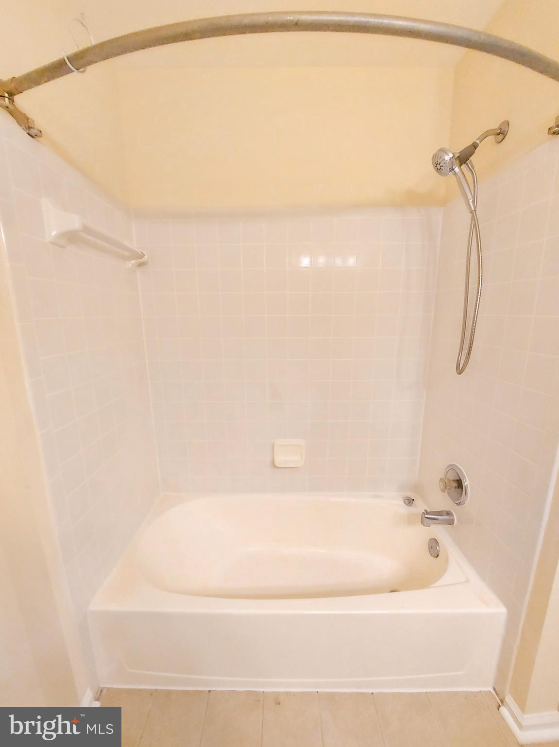 KINGSVIEW RIDGE - Residential Lease