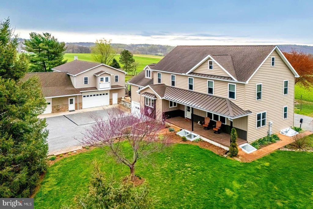 Photo of 2147 White Oak Road, STRASBURG, PA 17579 (MLS # PALA2068488)