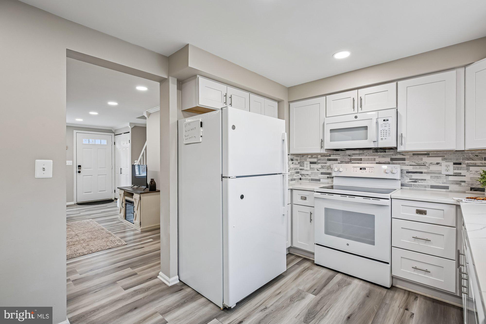 COUNTRYSIDE - Residential