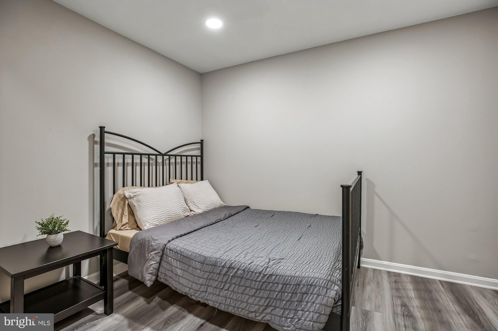 COUNTRYSIDE - Residential