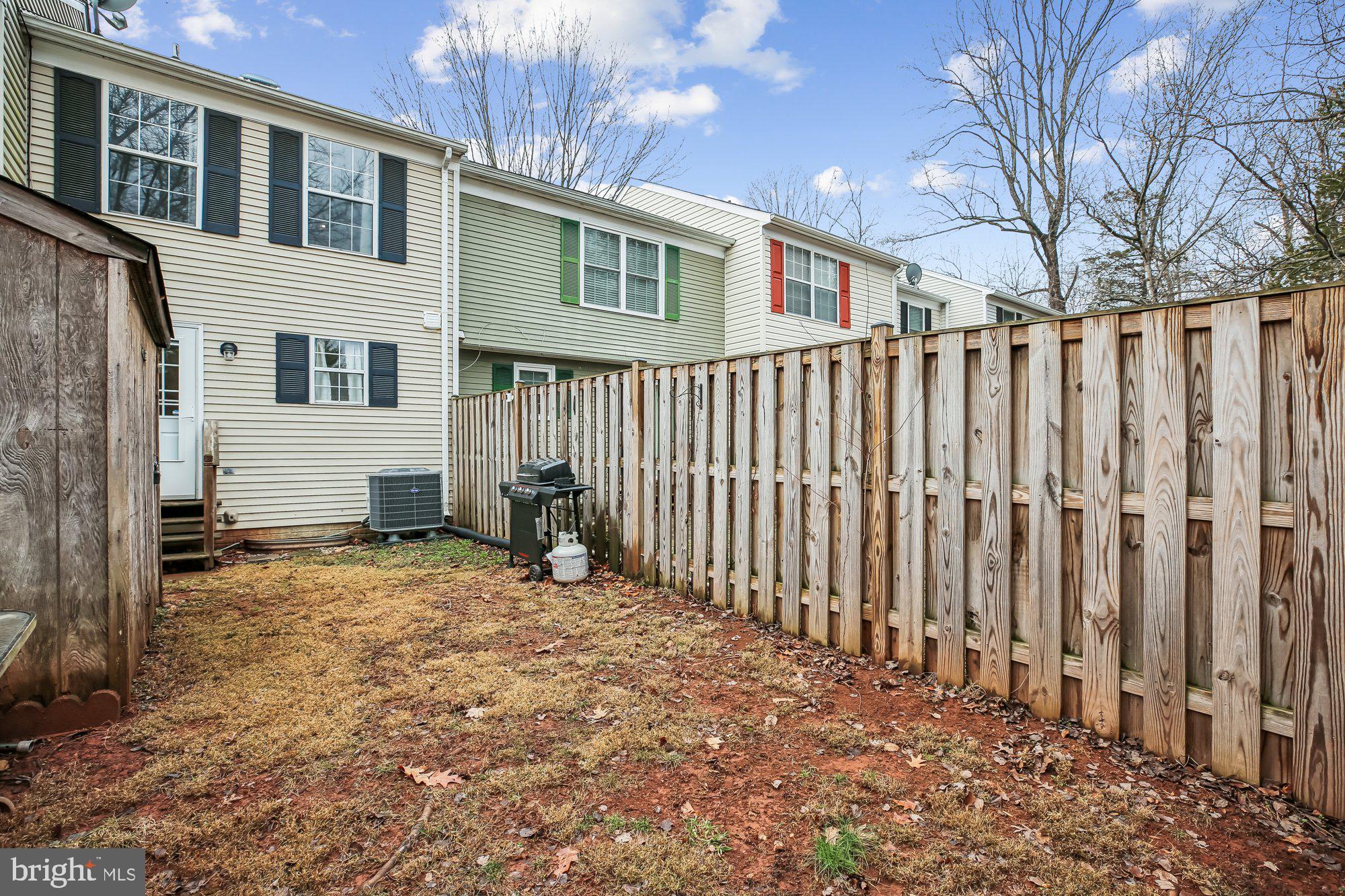 COUNTRYSIDE - Residential