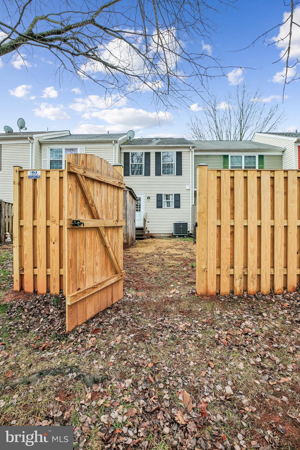 COUNTRYSIDE - Residential