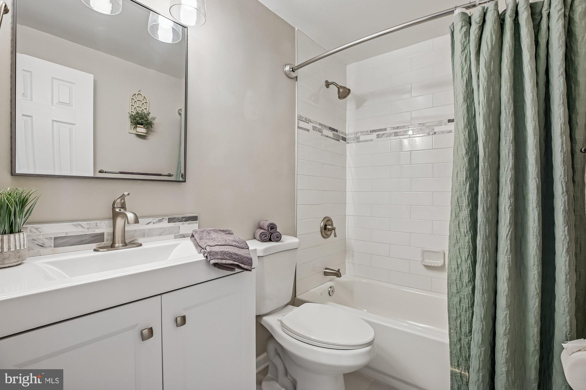 COUNTRYSIDE - Residential