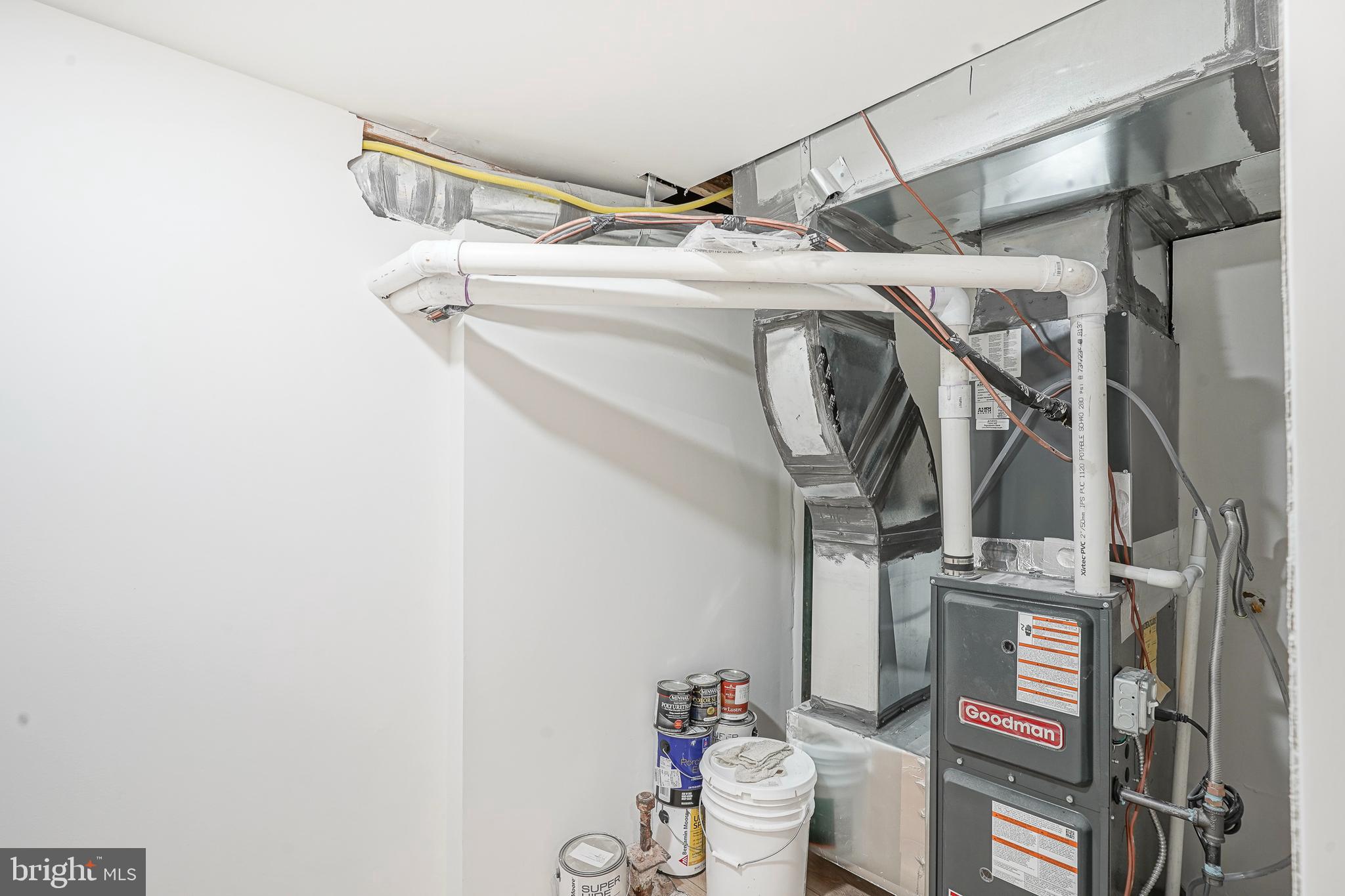 LOWER MOYAMENSING - Residential