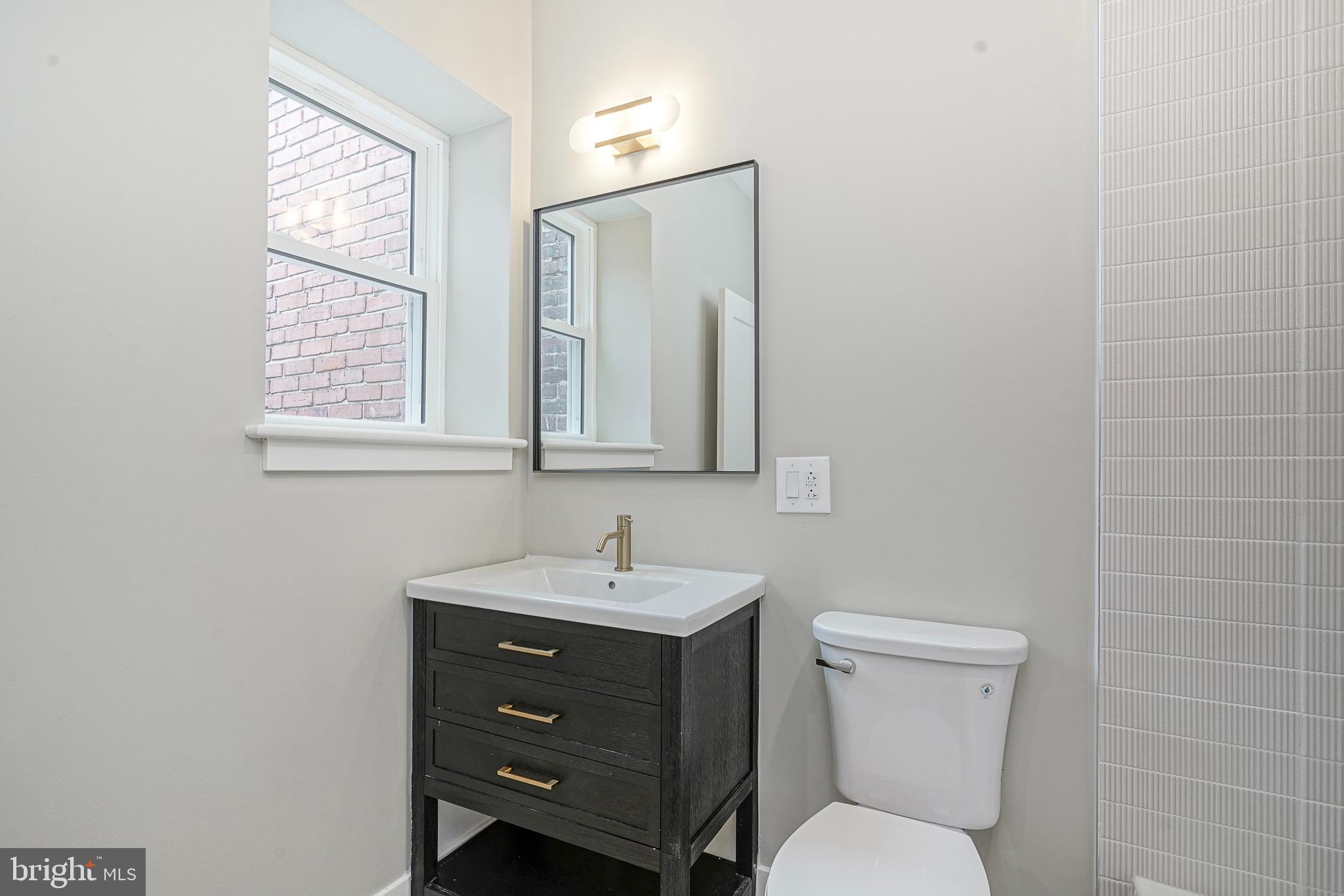 LOWER MOYAMENSING - Residential