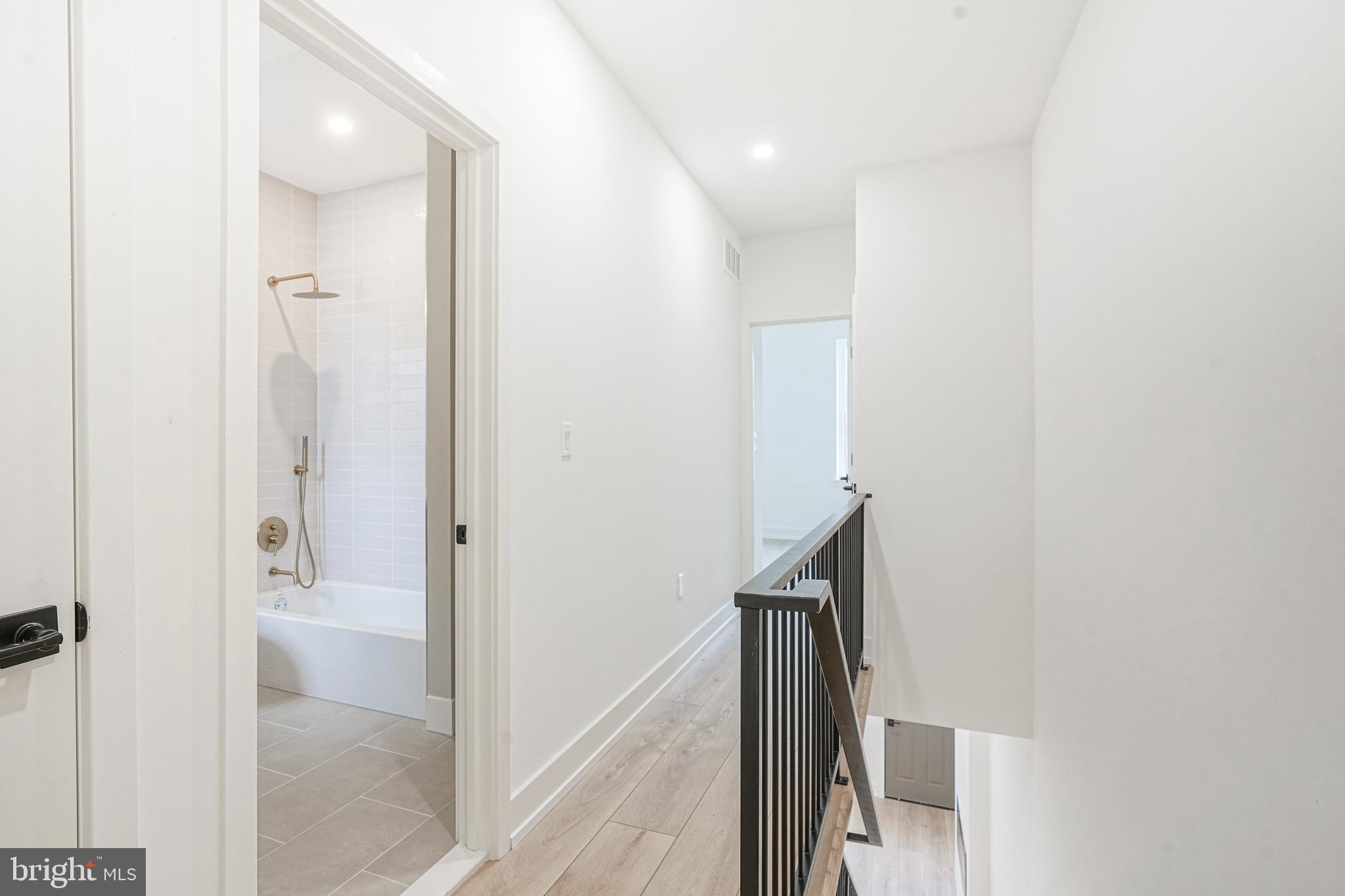 LOWER MOYAMENSING - Residential