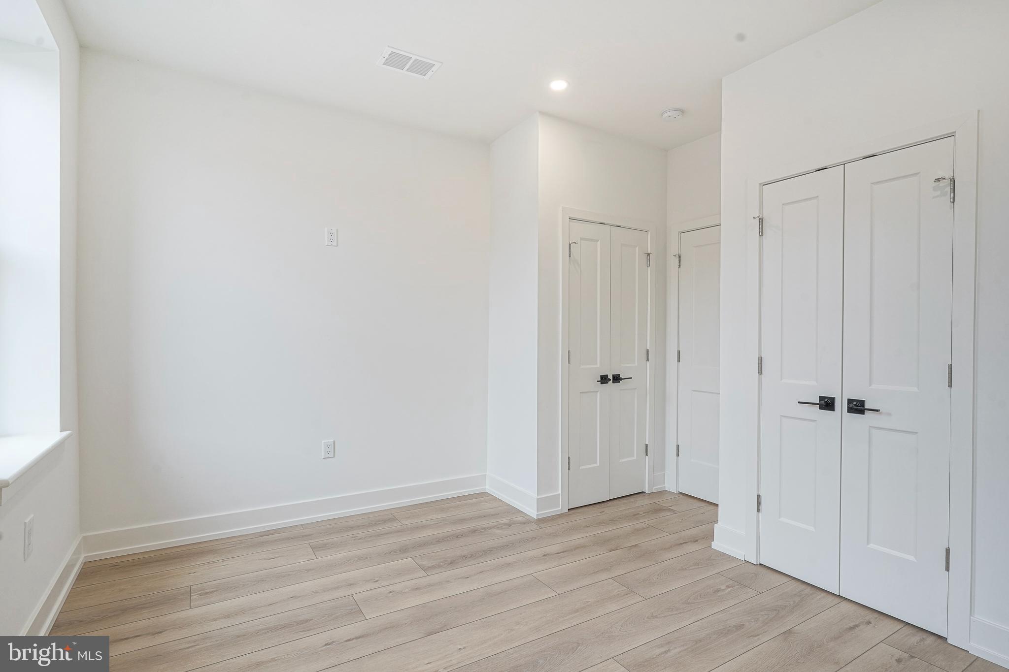 LOWER MOYAMENSING - Residential