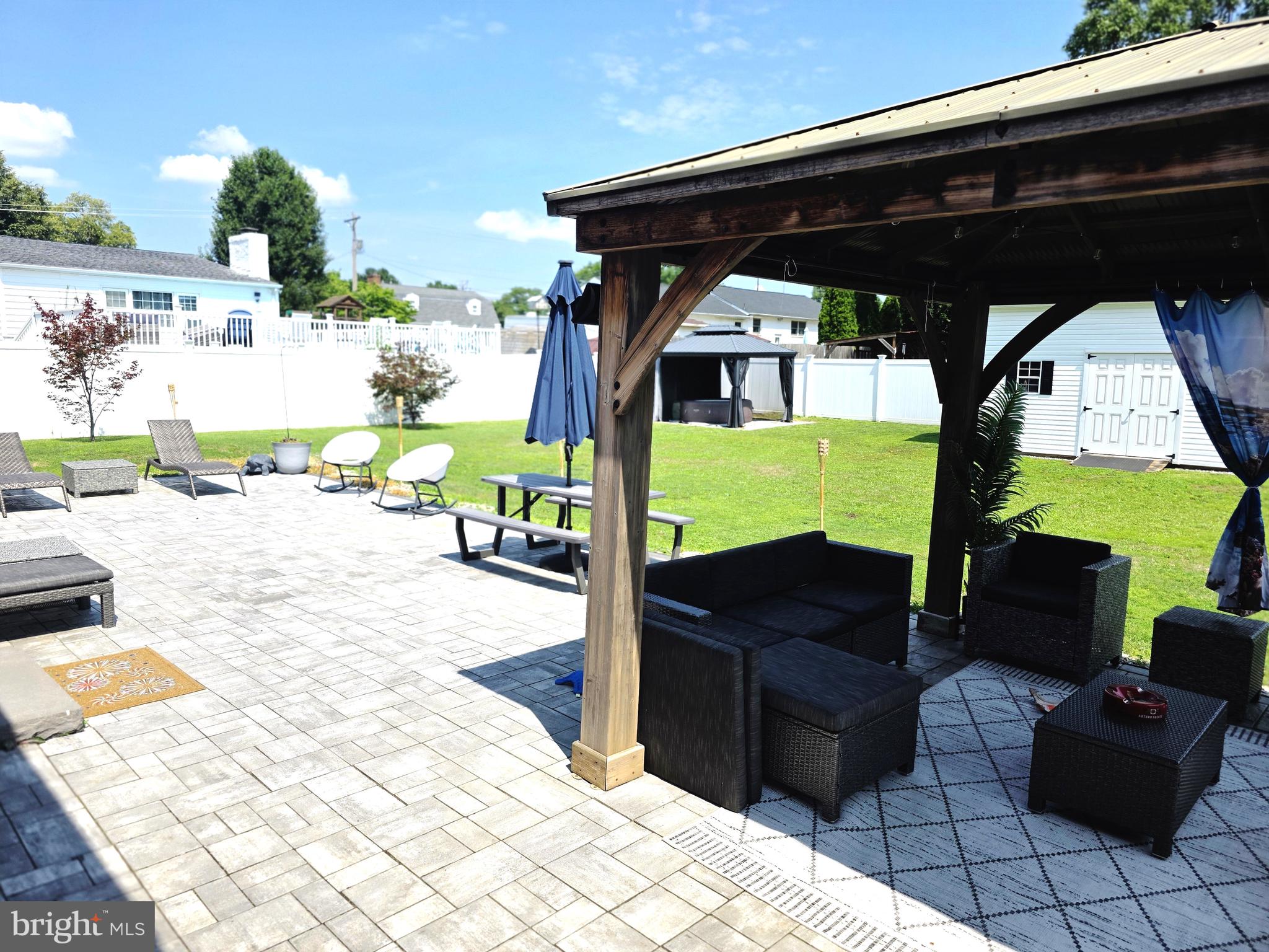 1705 S RIDING LANE